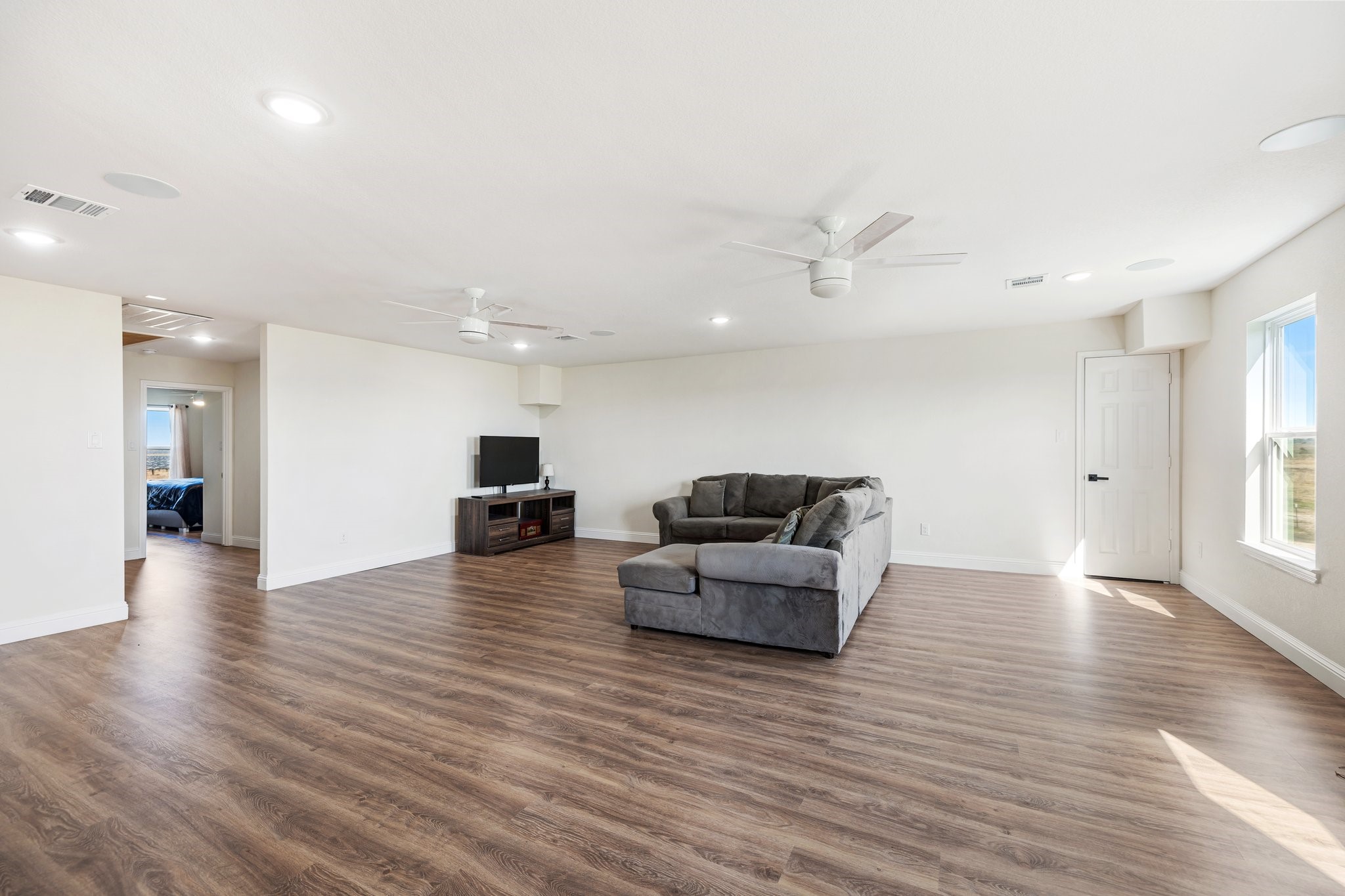 17237 Hughes Road Property Photo 20