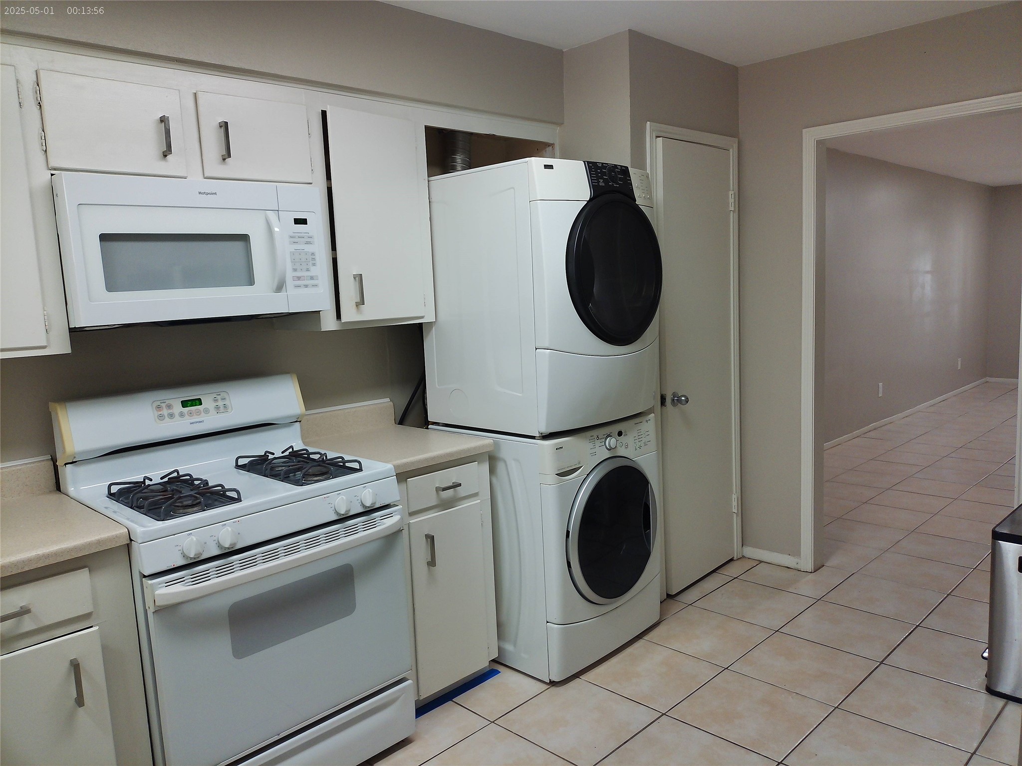 1102 W Tri Oaks Lane 103 Property Photo 5
