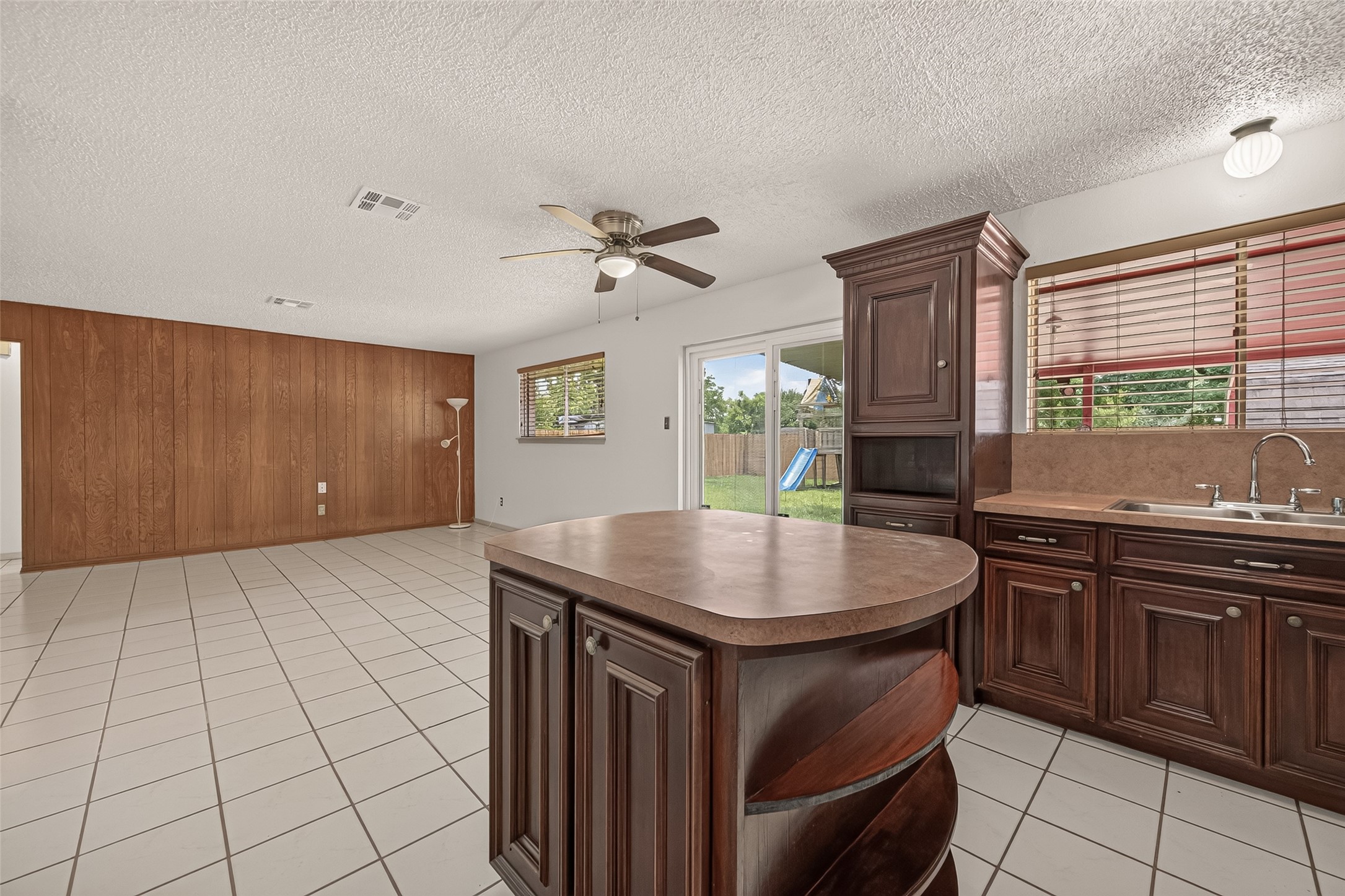 5206 Olana Drive Property Photo 12