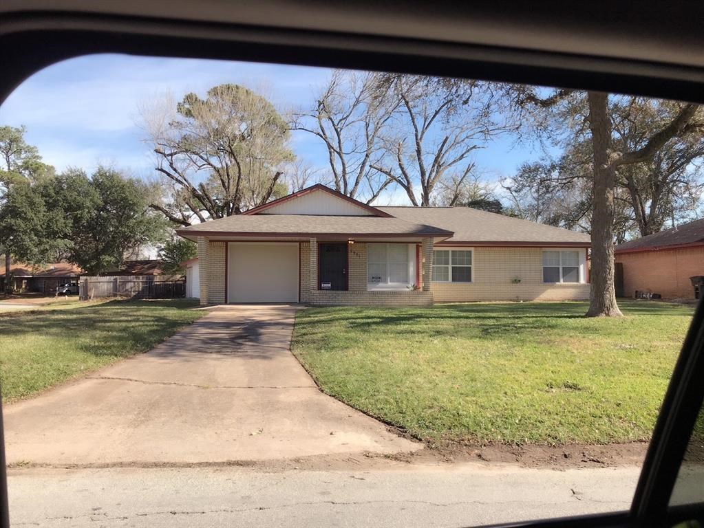 6001 Bretshire Drive Property Photo 2