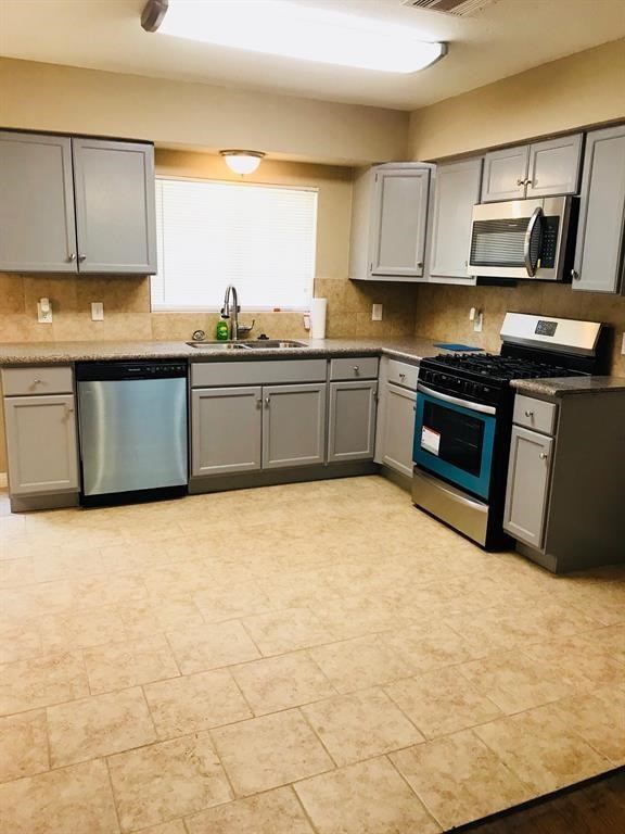 6001 Bretshire Drive Property Photo 7