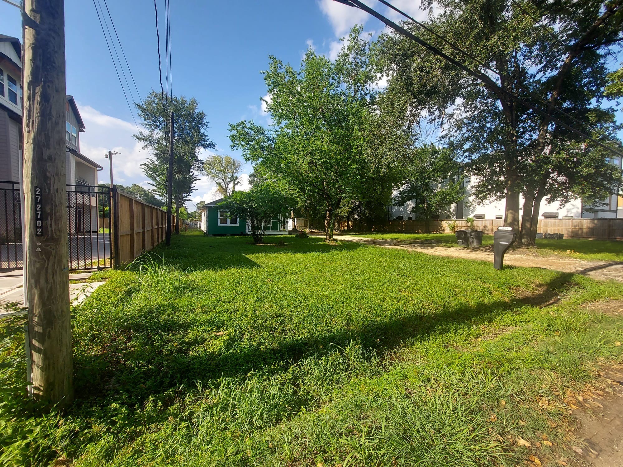 824 Curtin Street Property Photo 2