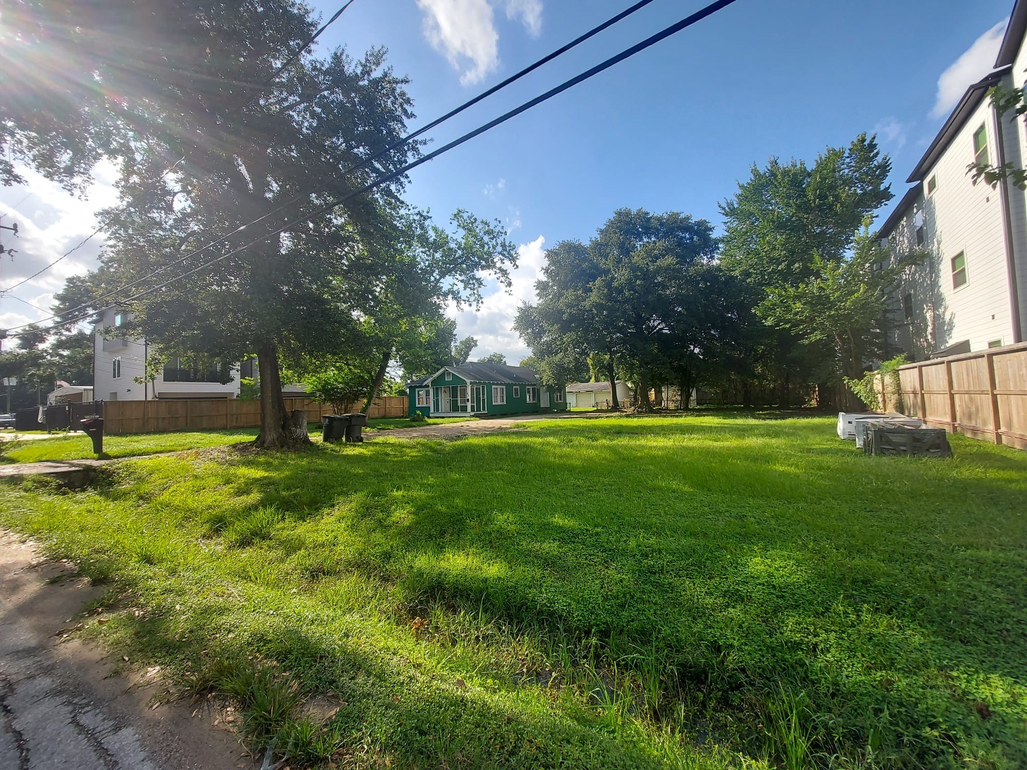 824 Curtin Street Property Photo 3