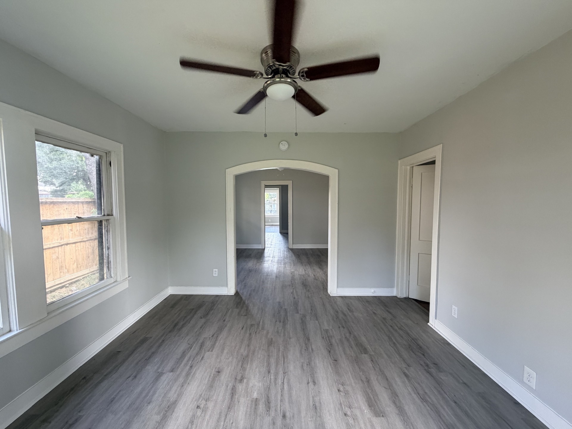 824 Curtin Street Property Photo 5