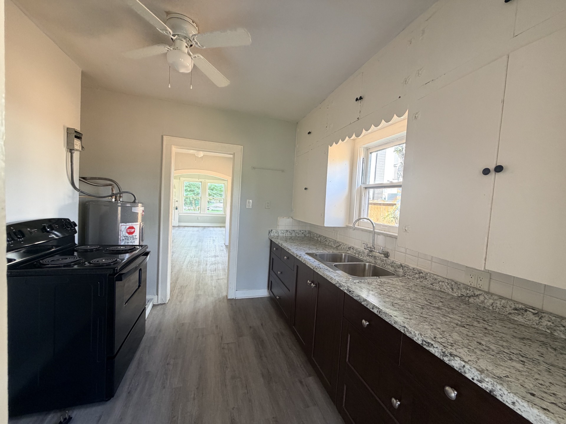 824 Curtin Street Property Photo 12