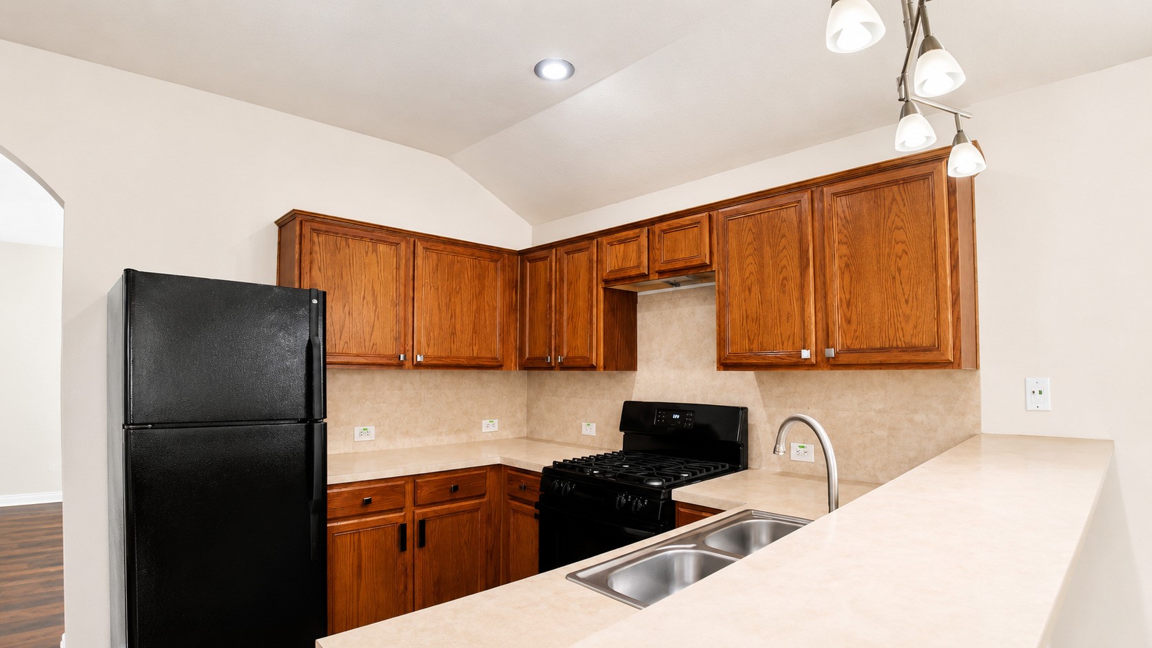 7543 Legacy Pines Drive Property Photo 10