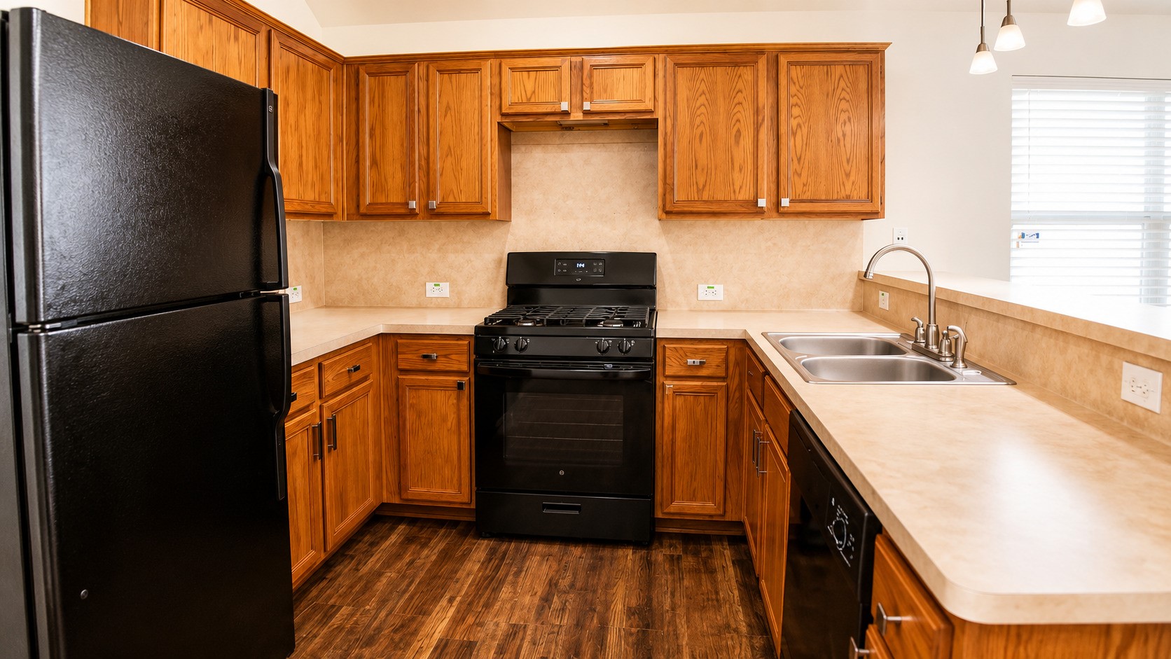 7543 Legacy Pines Drive Property Photo 11