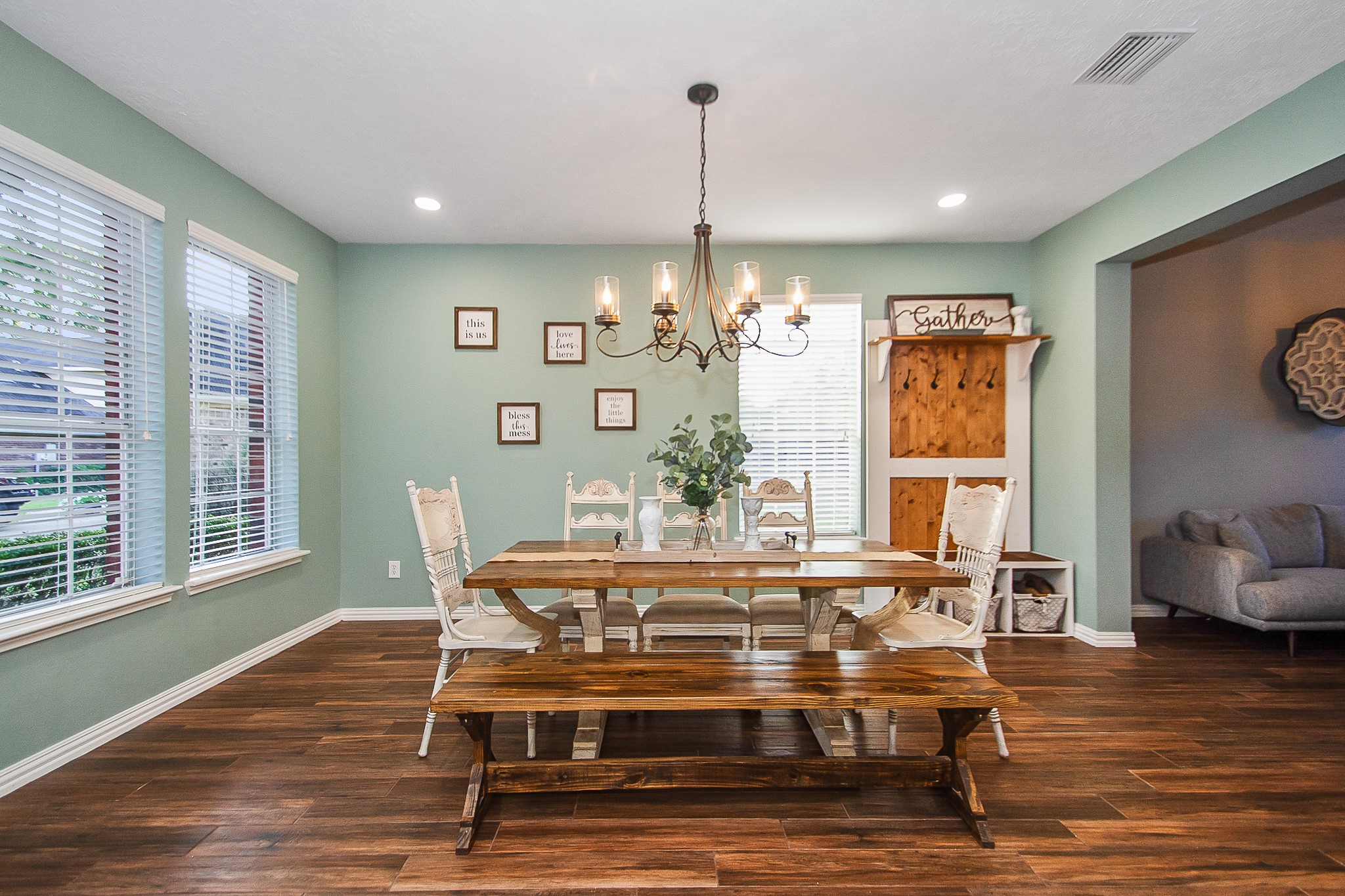 201 Carmicheal Court Property Photo 3