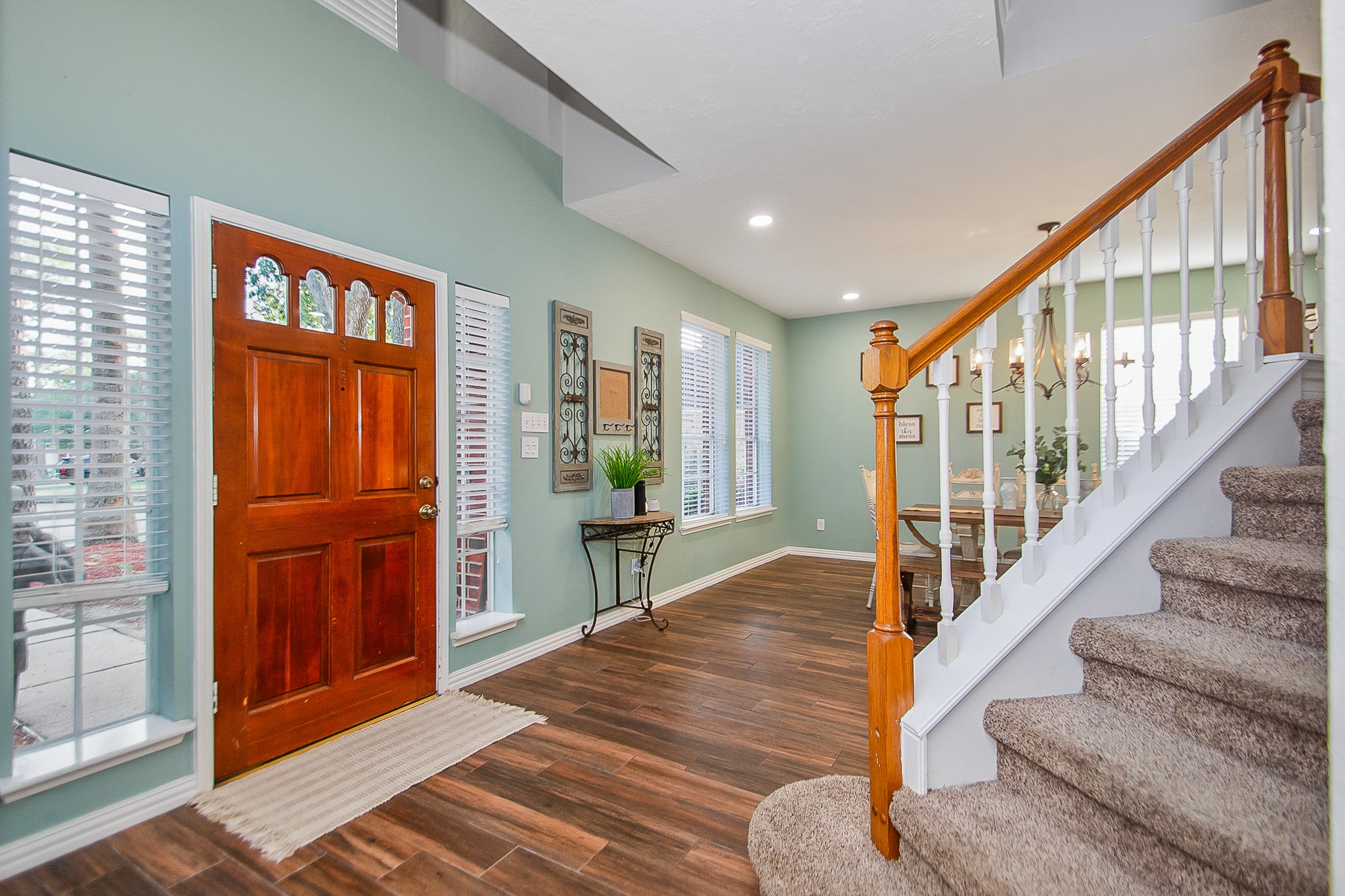 201 Carmicheal Court Property Photo 8