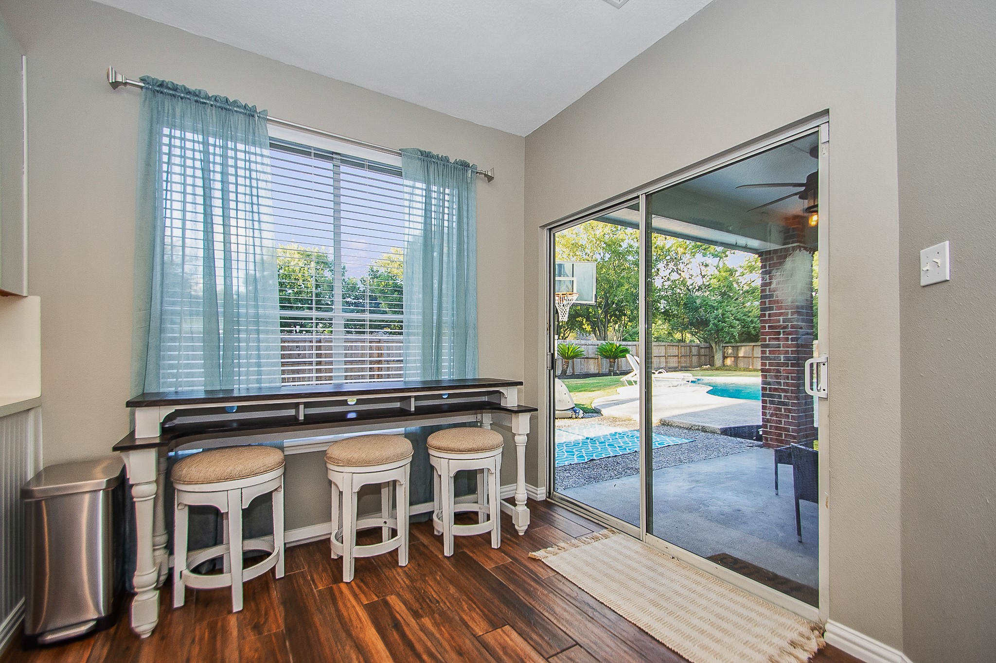 201 Carmicheal Court Property Photo 9