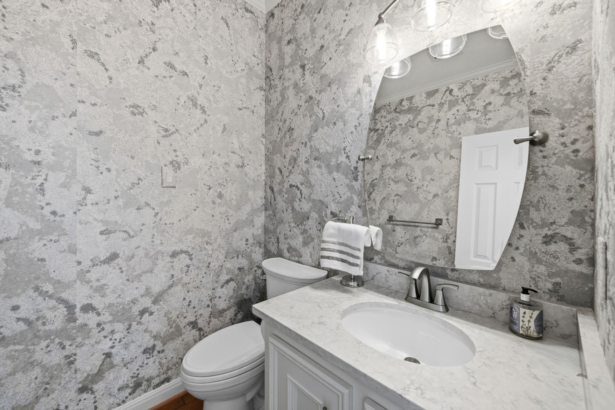 43 Firefall Court Property Photo 18