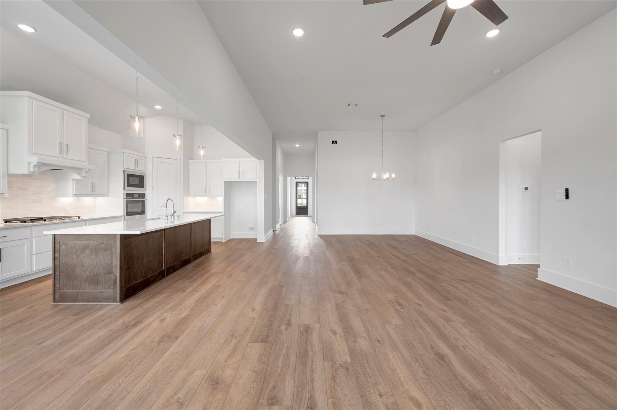 302 Casaba Court Property Photo 12