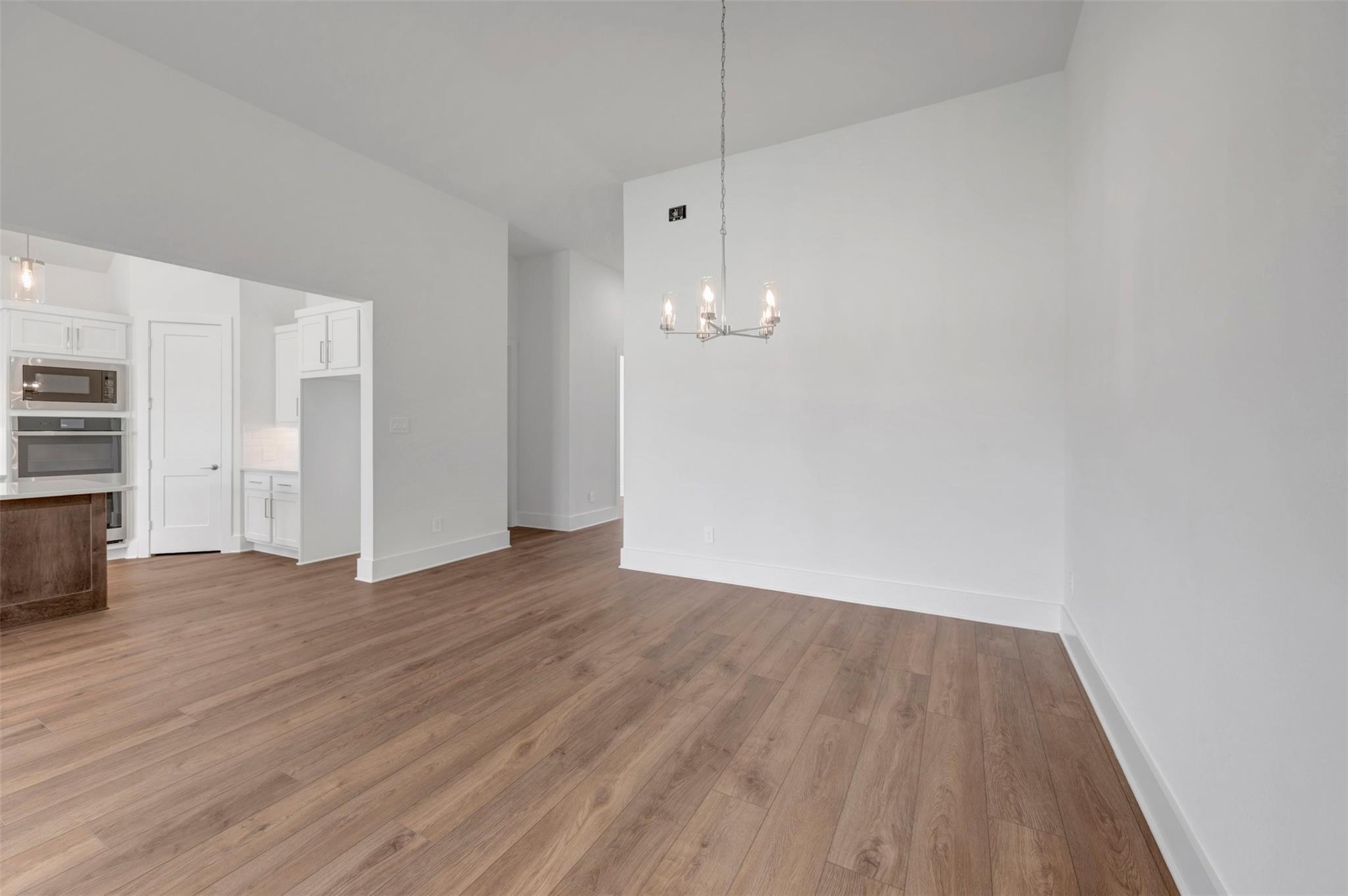 302 Casaba Court Property Photo 26