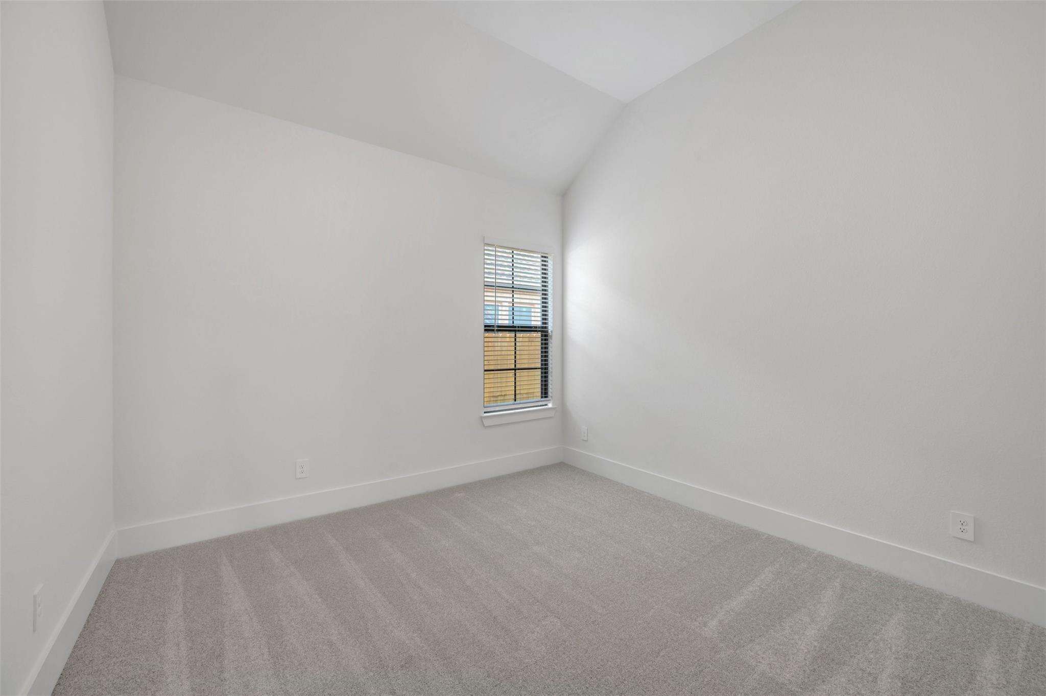 302 Casaba Court Property Photo 38