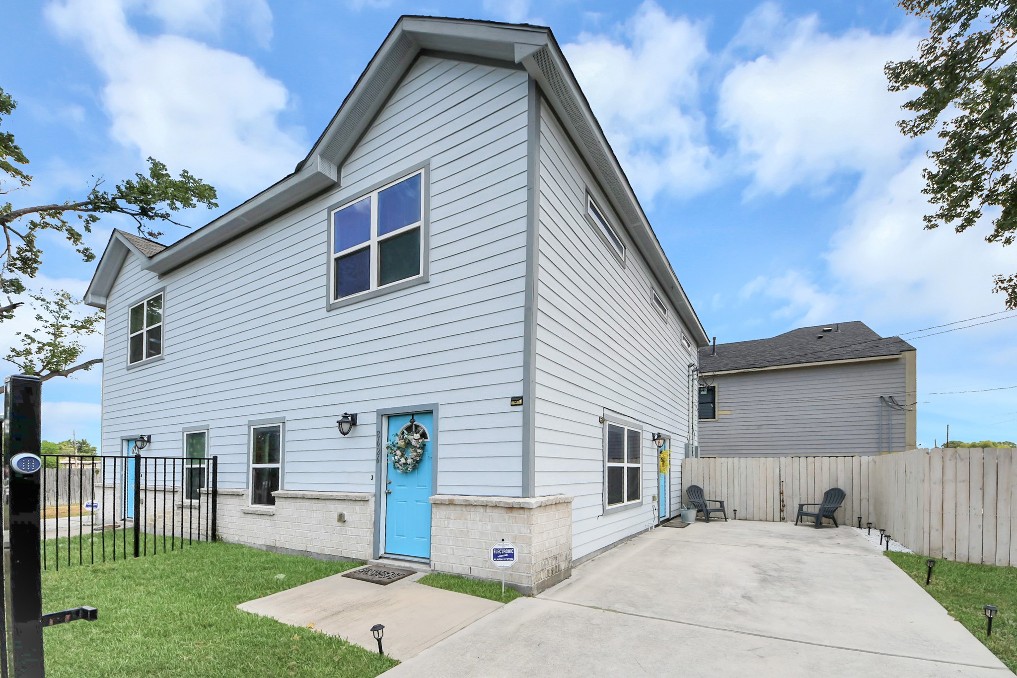 8626 Williamsdell Street B Property Photo 1
