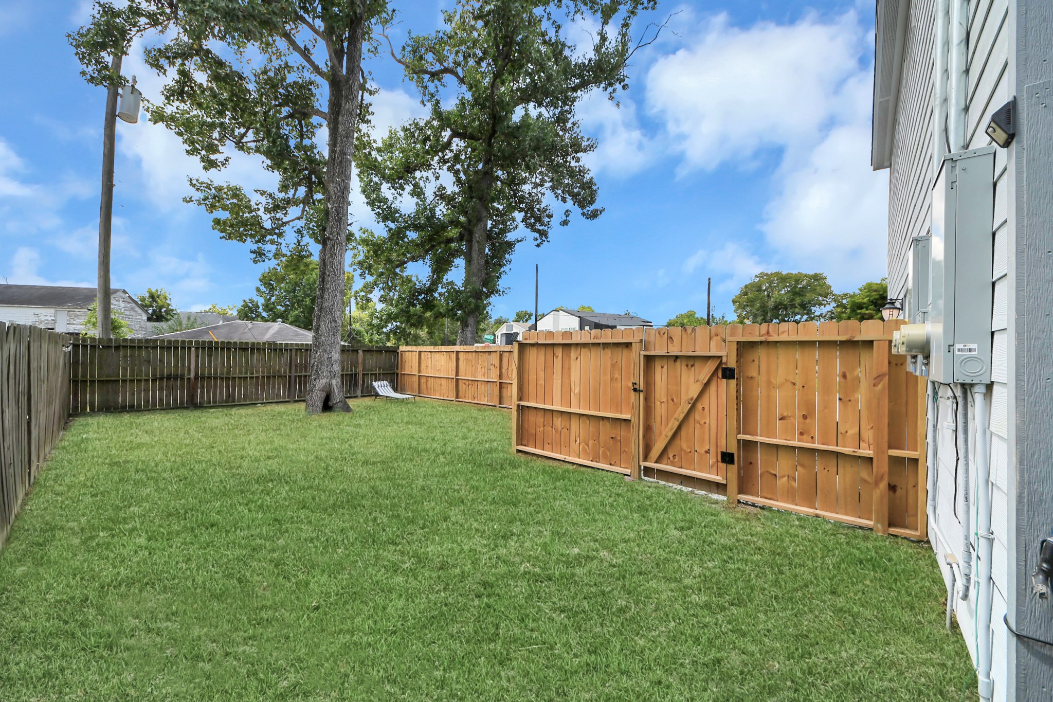 8626 Williamsdell Street B Property Photo 7