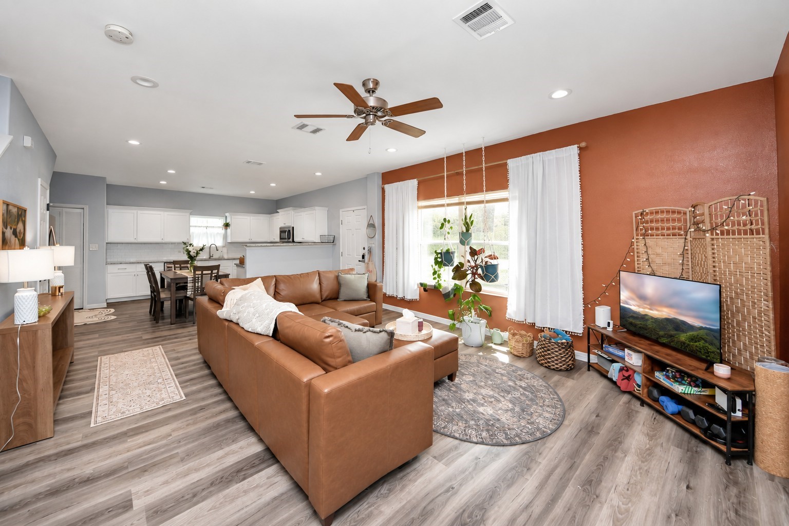 8626 Williamsdell Street B Property Photo 11
