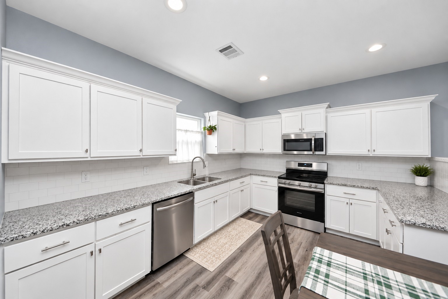 8626 Williamsdell Street B Property Photo 14