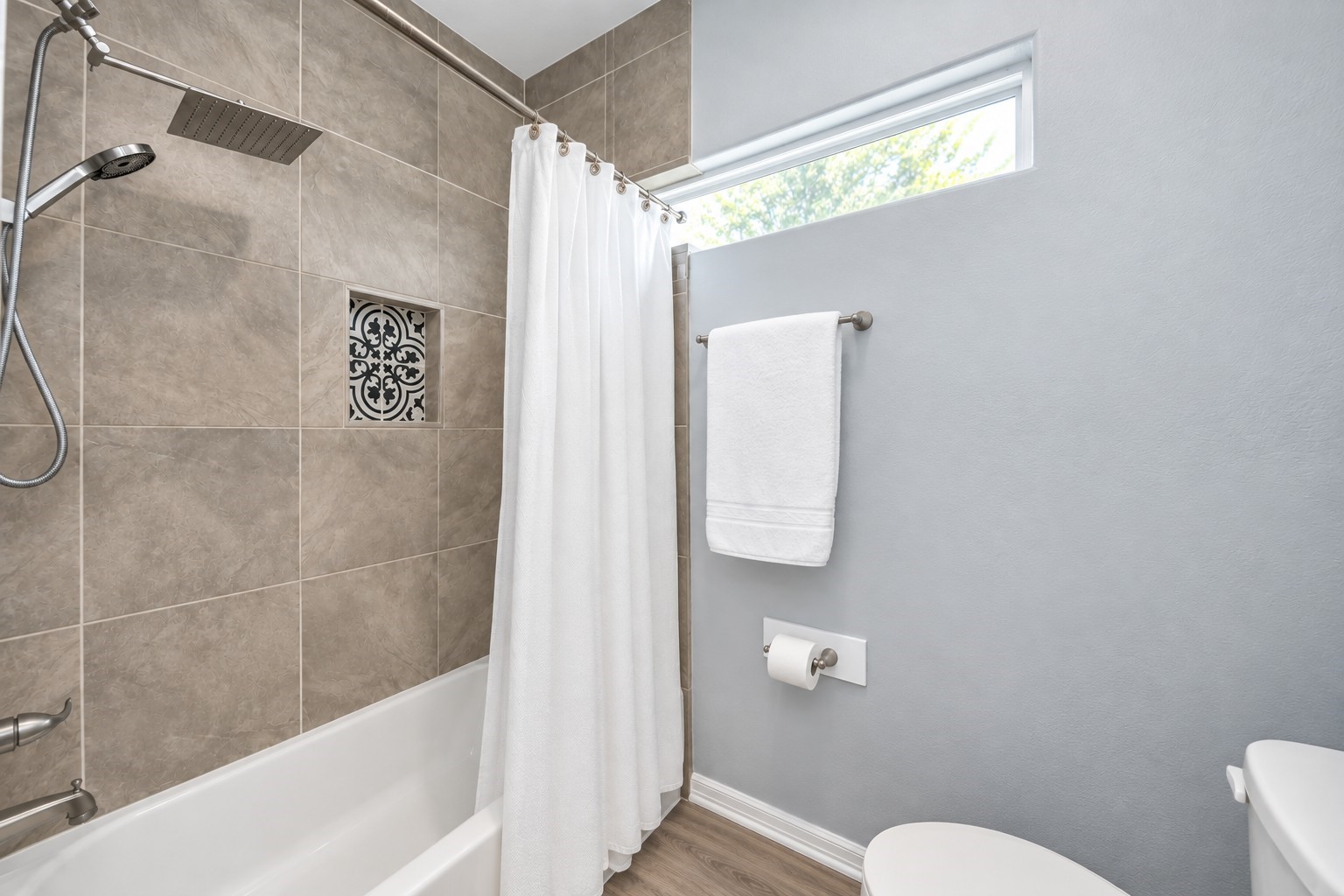 8626 Williamsdell Street B Property Photo 17