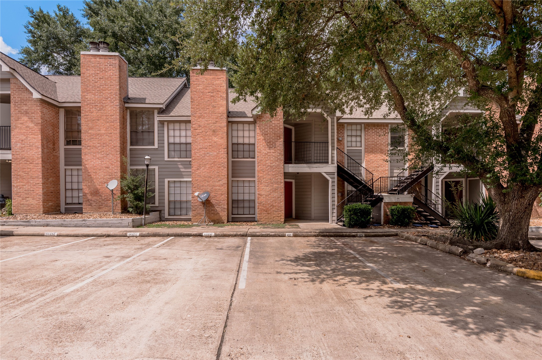 2401 Sycamore Avenue E7 Property Photo 1