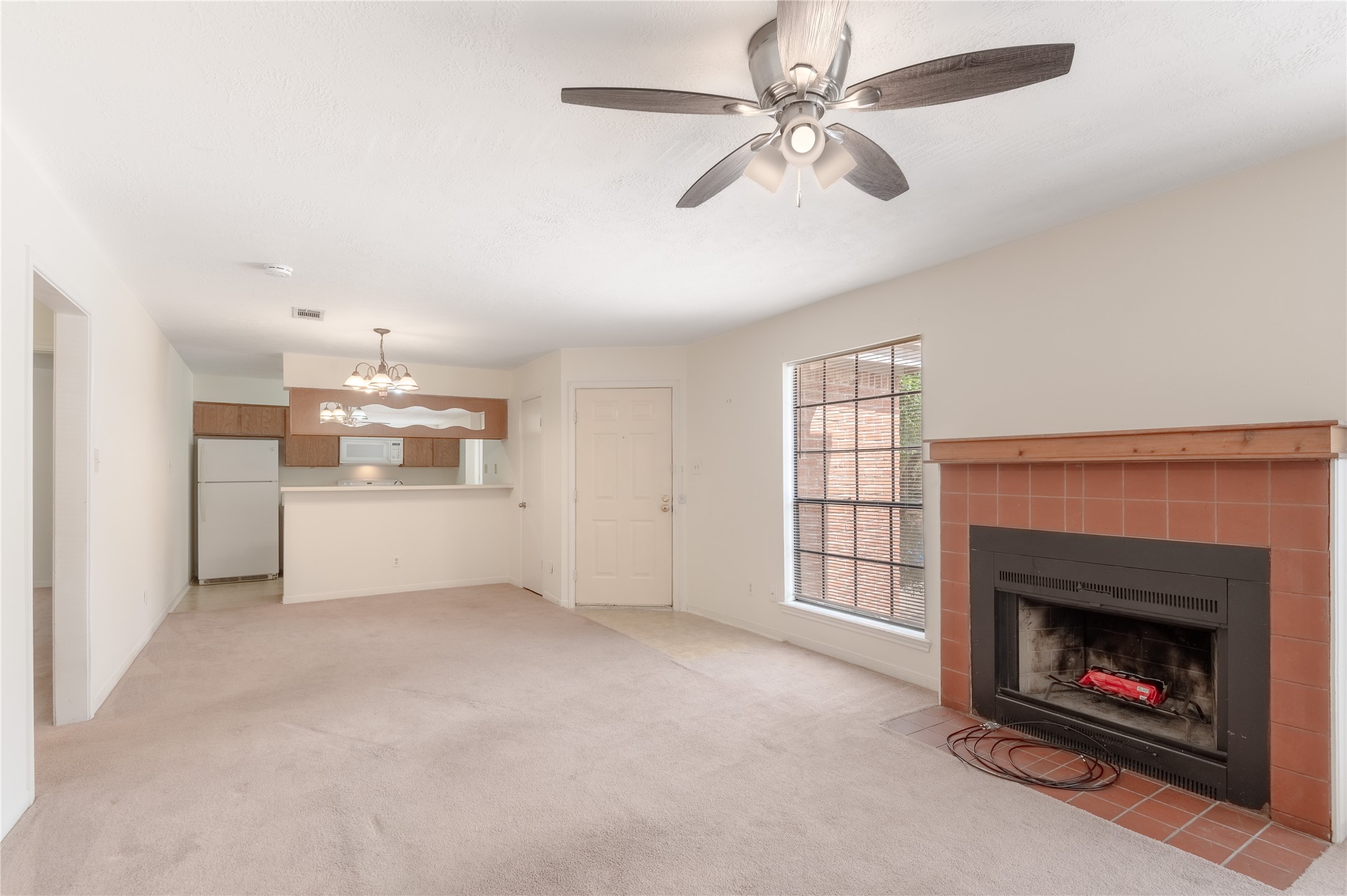 2401 Sycamore Avenue E7 Property Photo 6