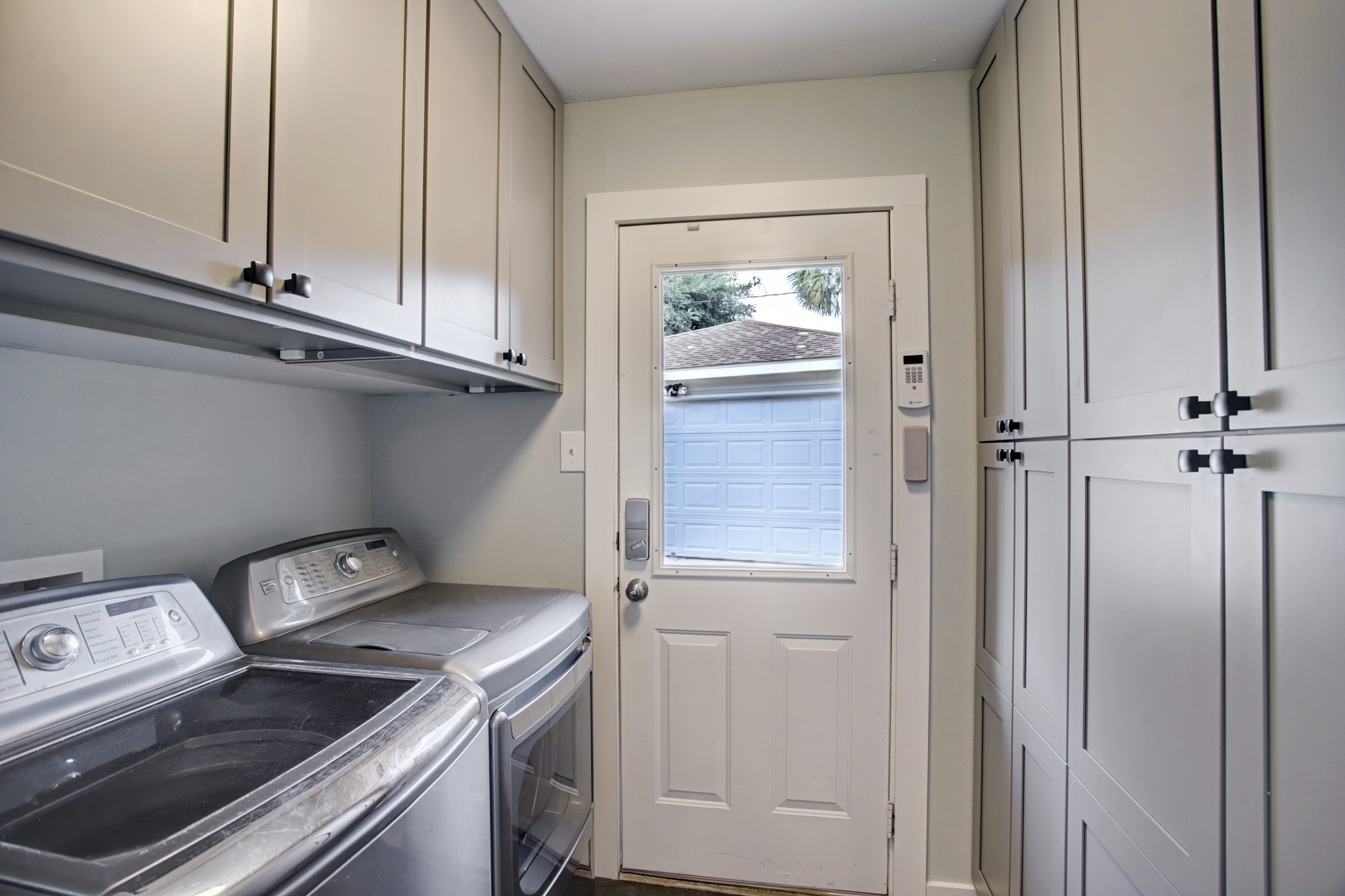 9326 Meadowcroft Drive Property Photo 19