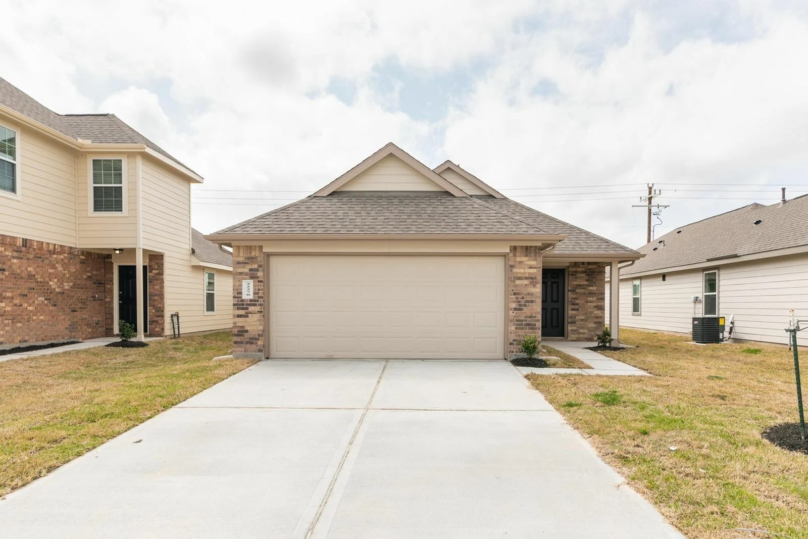 25707 Hazy Elm Drive Property Photo 1