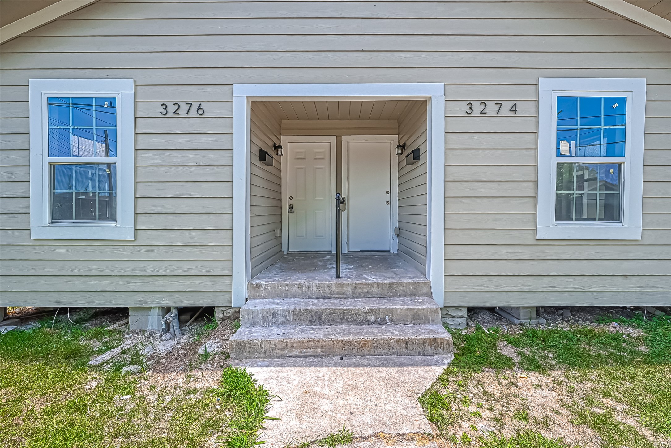 3270 Reeves Street A Property Photo 2