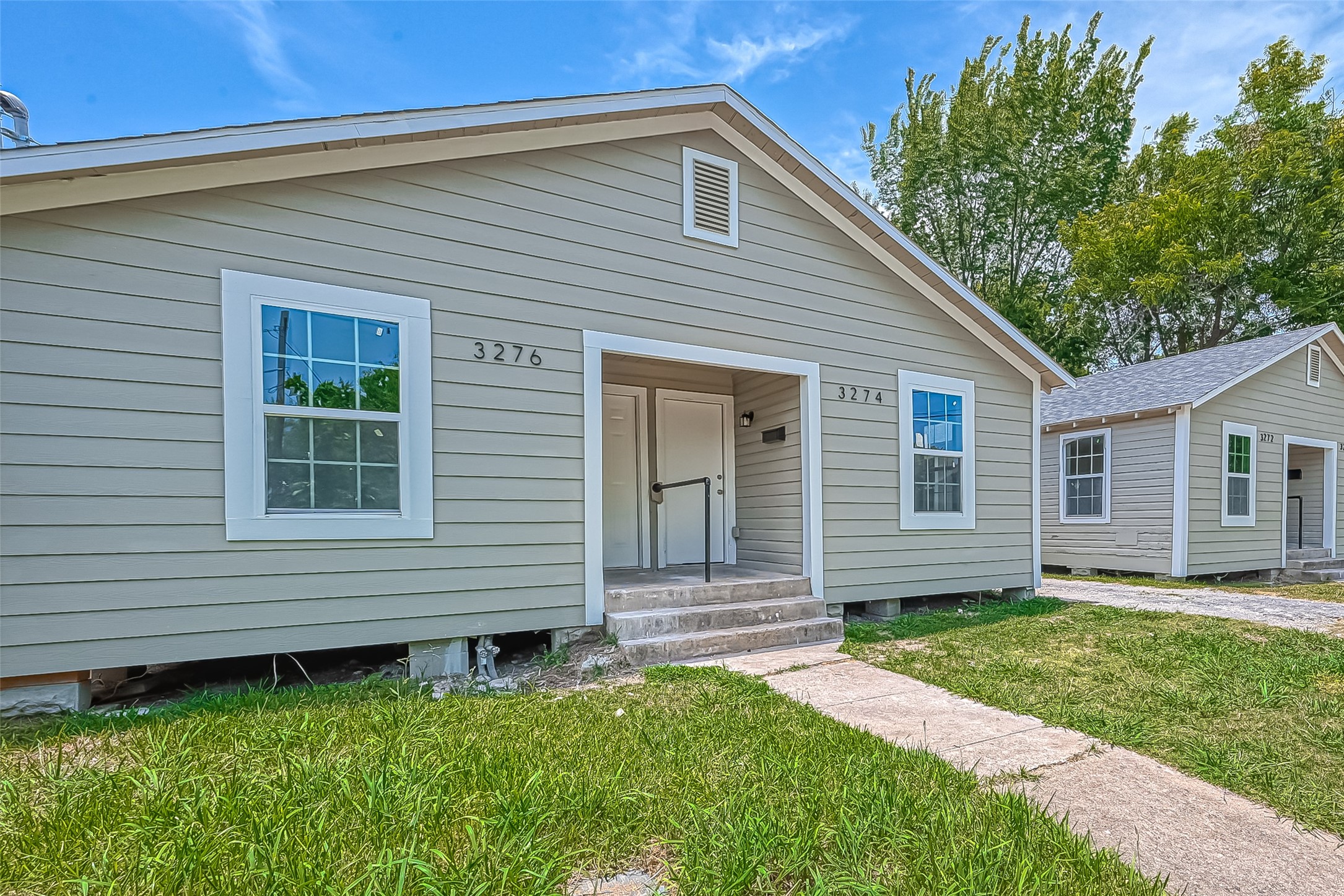 3270 Reeves Street A Property Photo 4