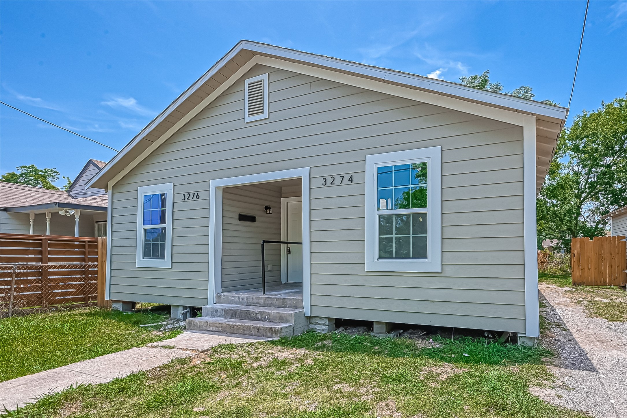 3270 Reeves Street A Property Photo 5