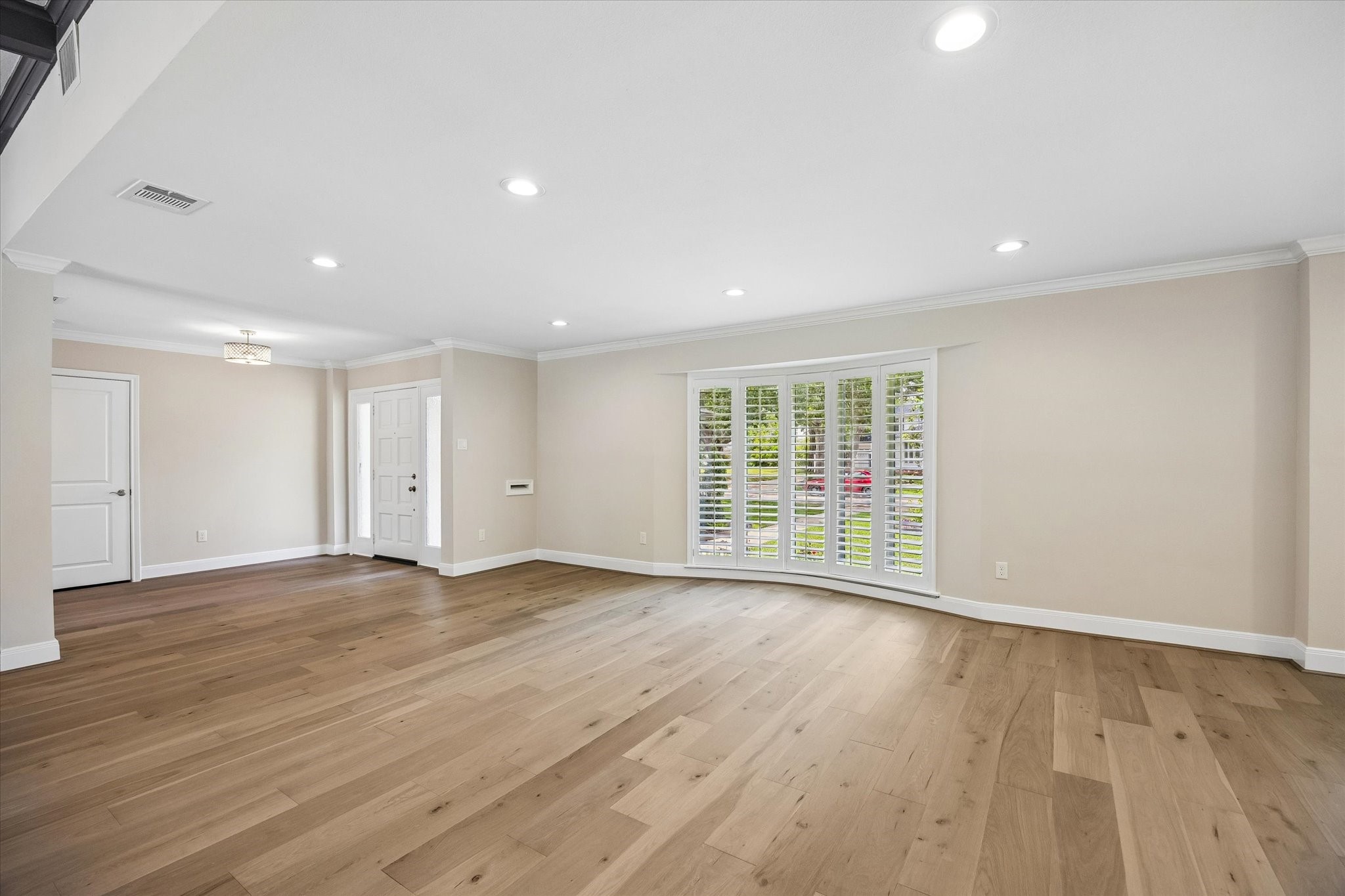 9407 Cranleigh Court Property Photo 13