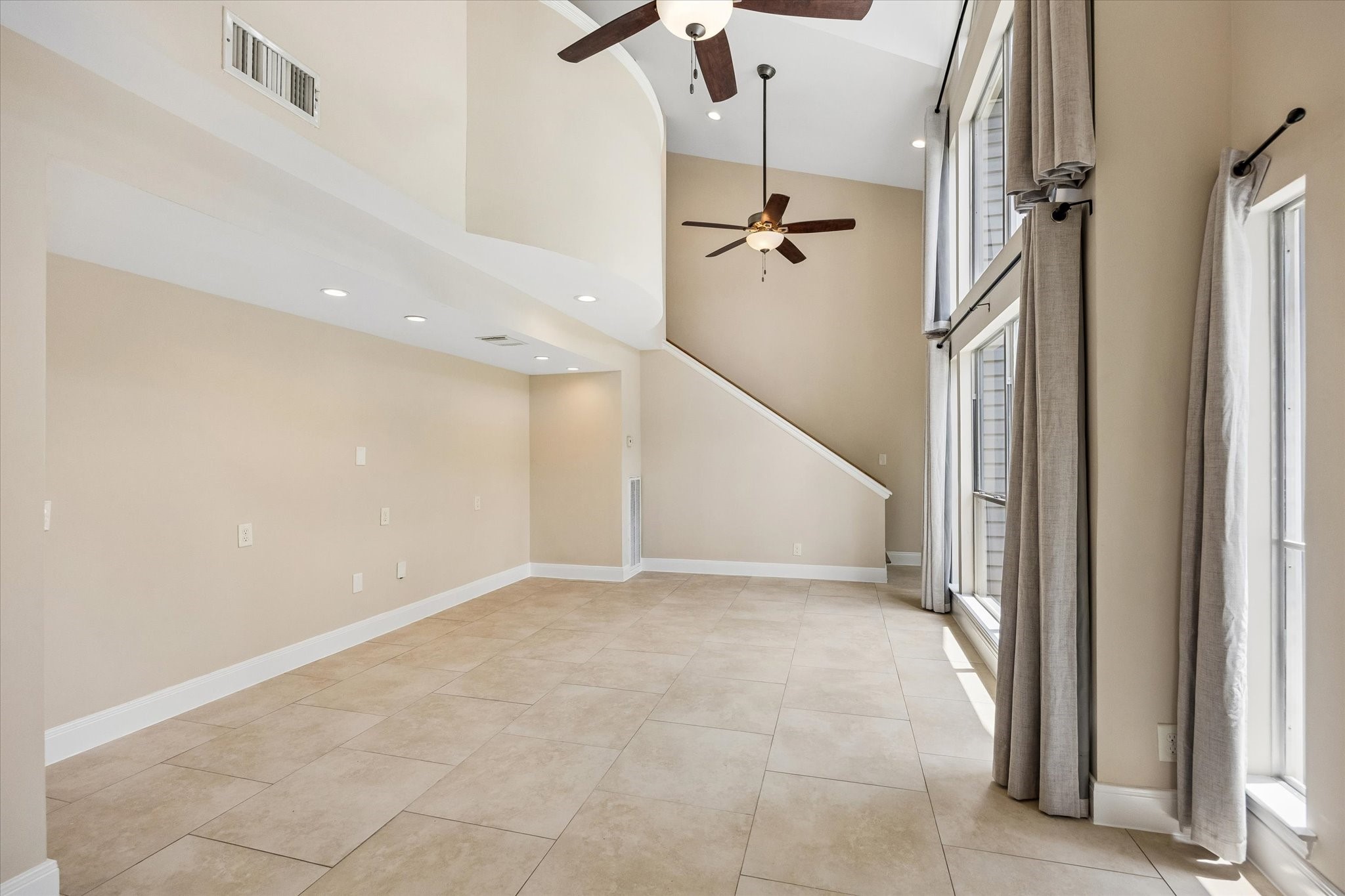 9407 Cranleigh Court Property Photo 27