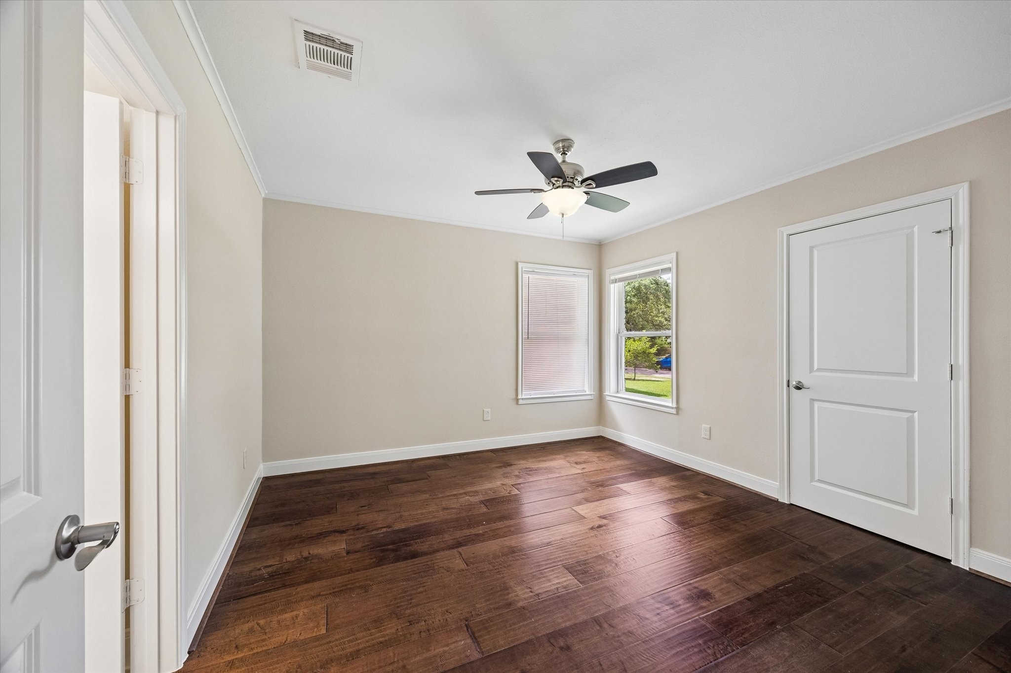 9407 Cranleigh Court Property Photo 33