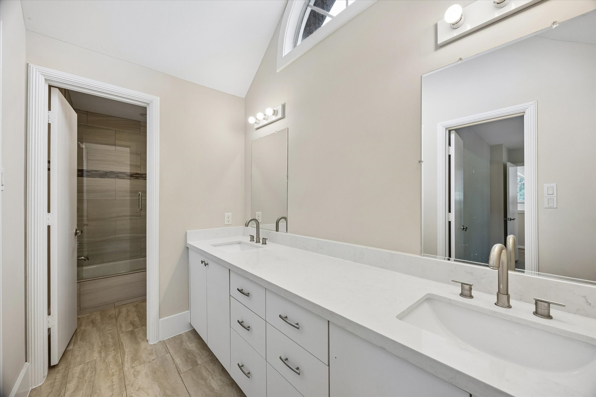 9407 Cranleigh Court Property Photo 37