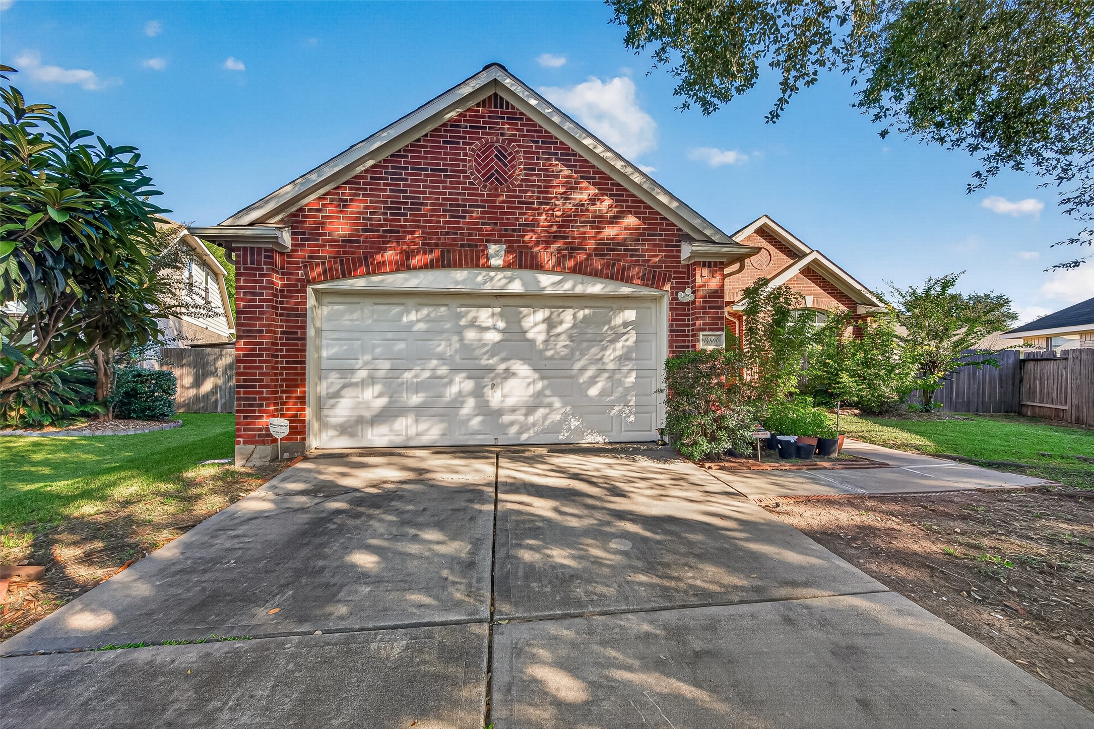 14806 Fletcher Bridge Court Property Photo 2