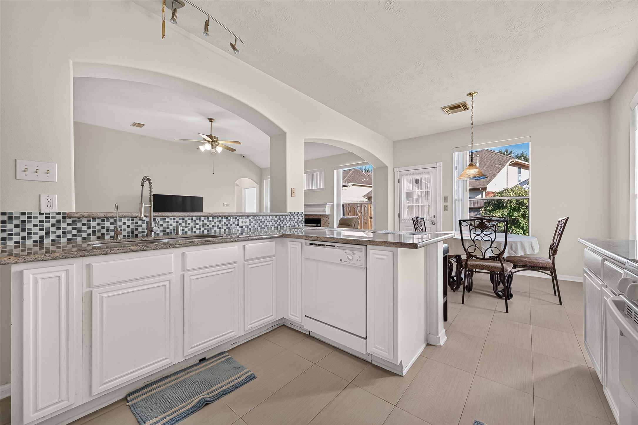 14806 Fletcher Bridge Court Property Photo 18