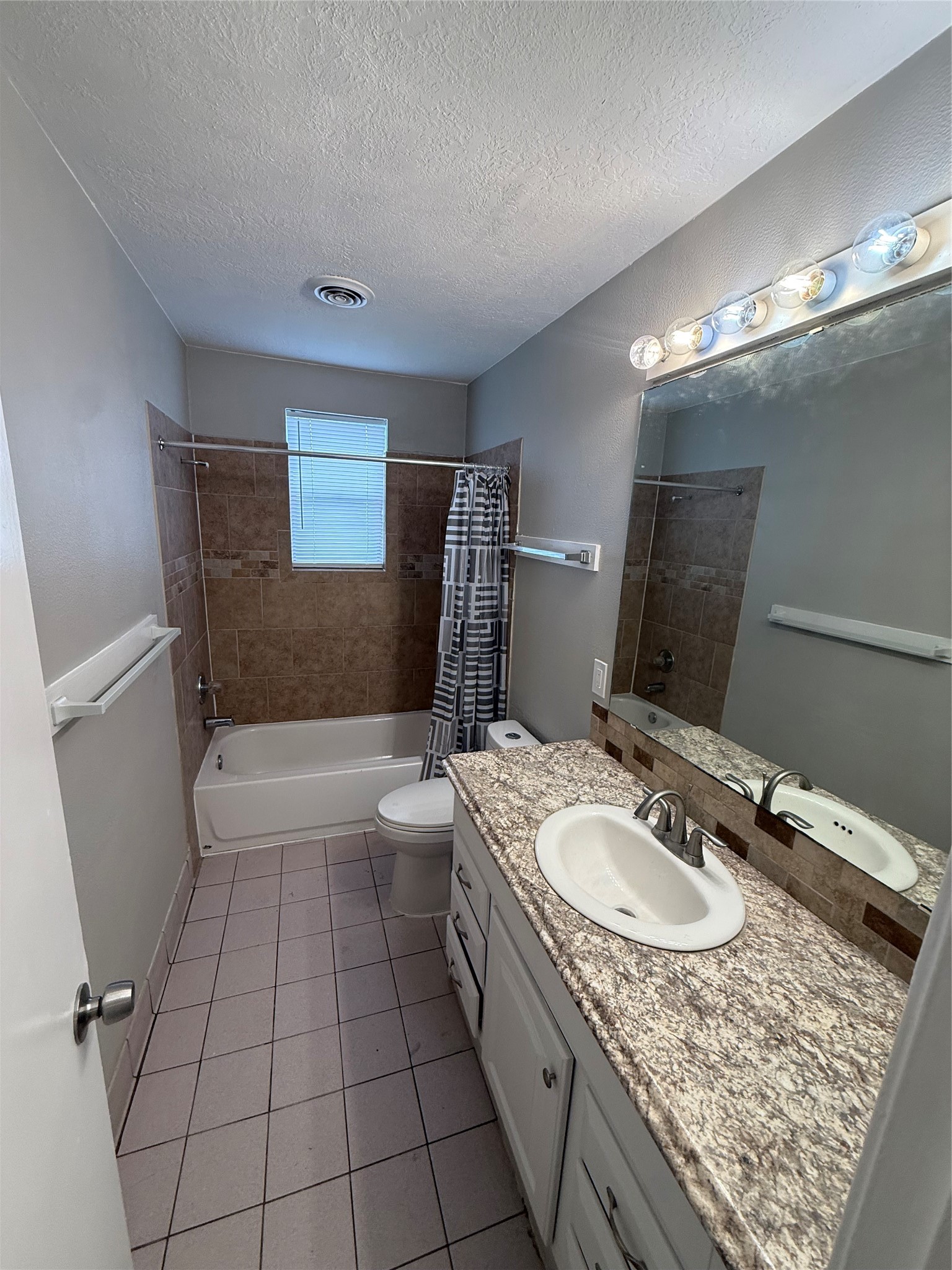 403 Brandywyne Drive Property Photo 14