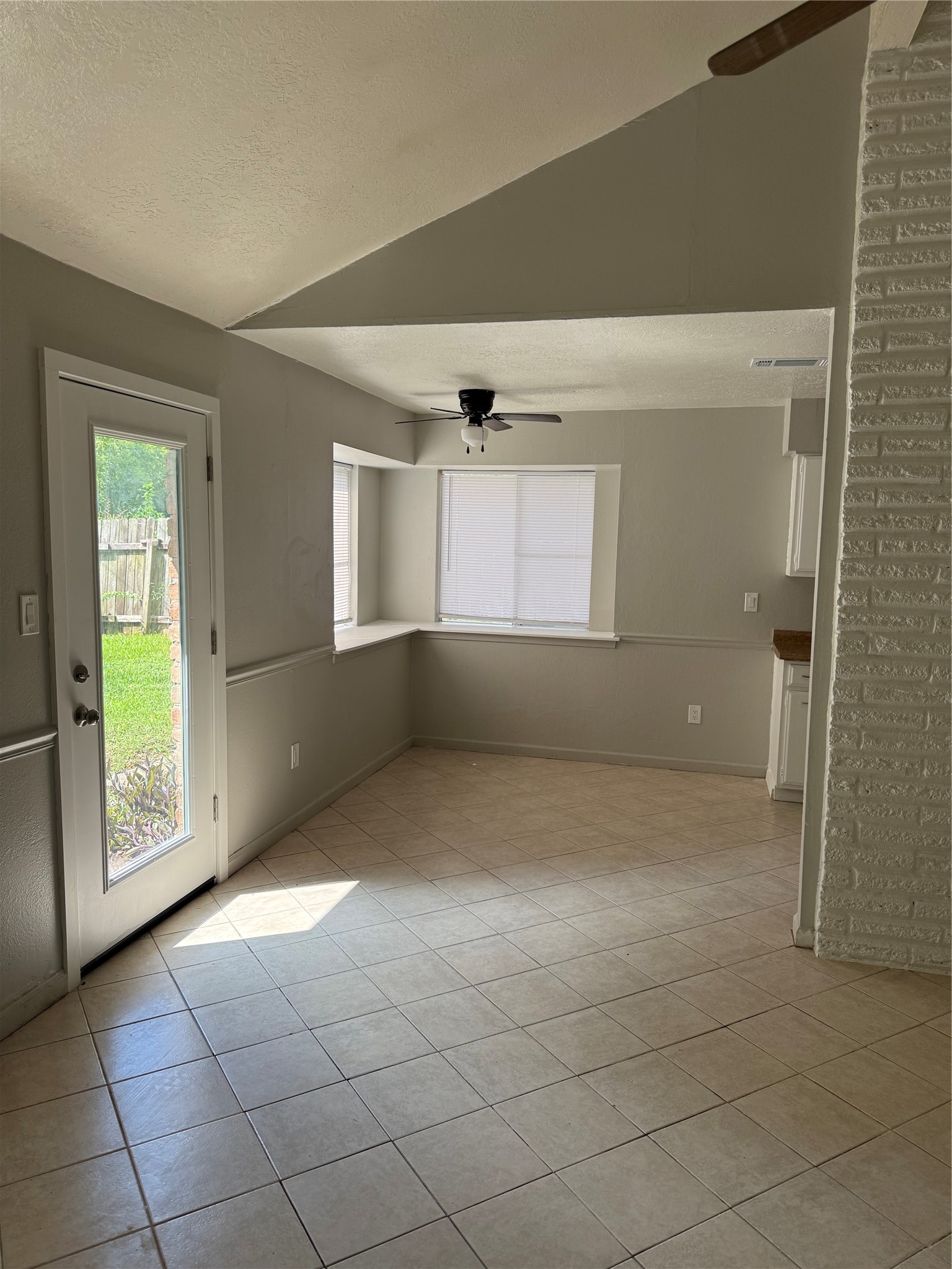403 Brandywyne Drive Property Photo 17