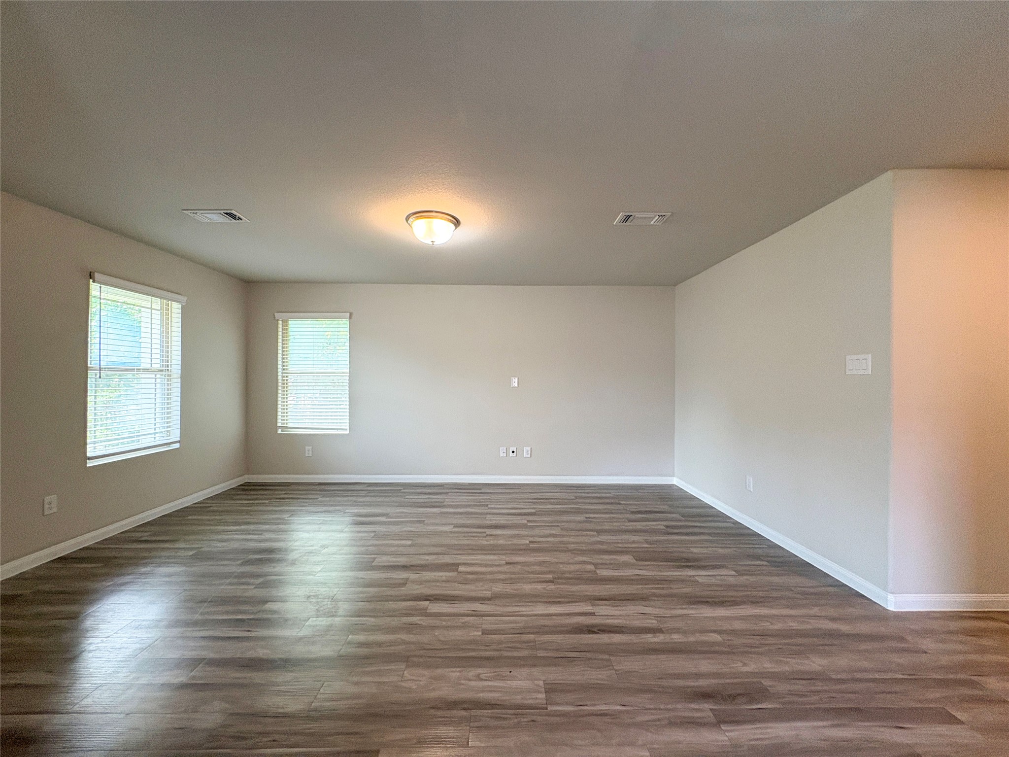 3216 Moore Avenue Property Photo 5