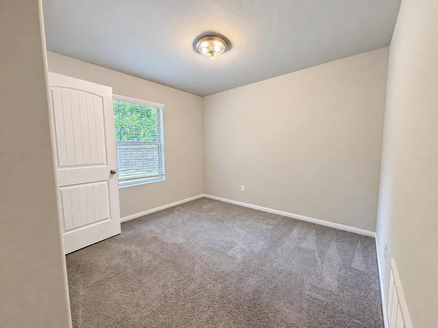 3216 Moore Avenue Property Photo 7