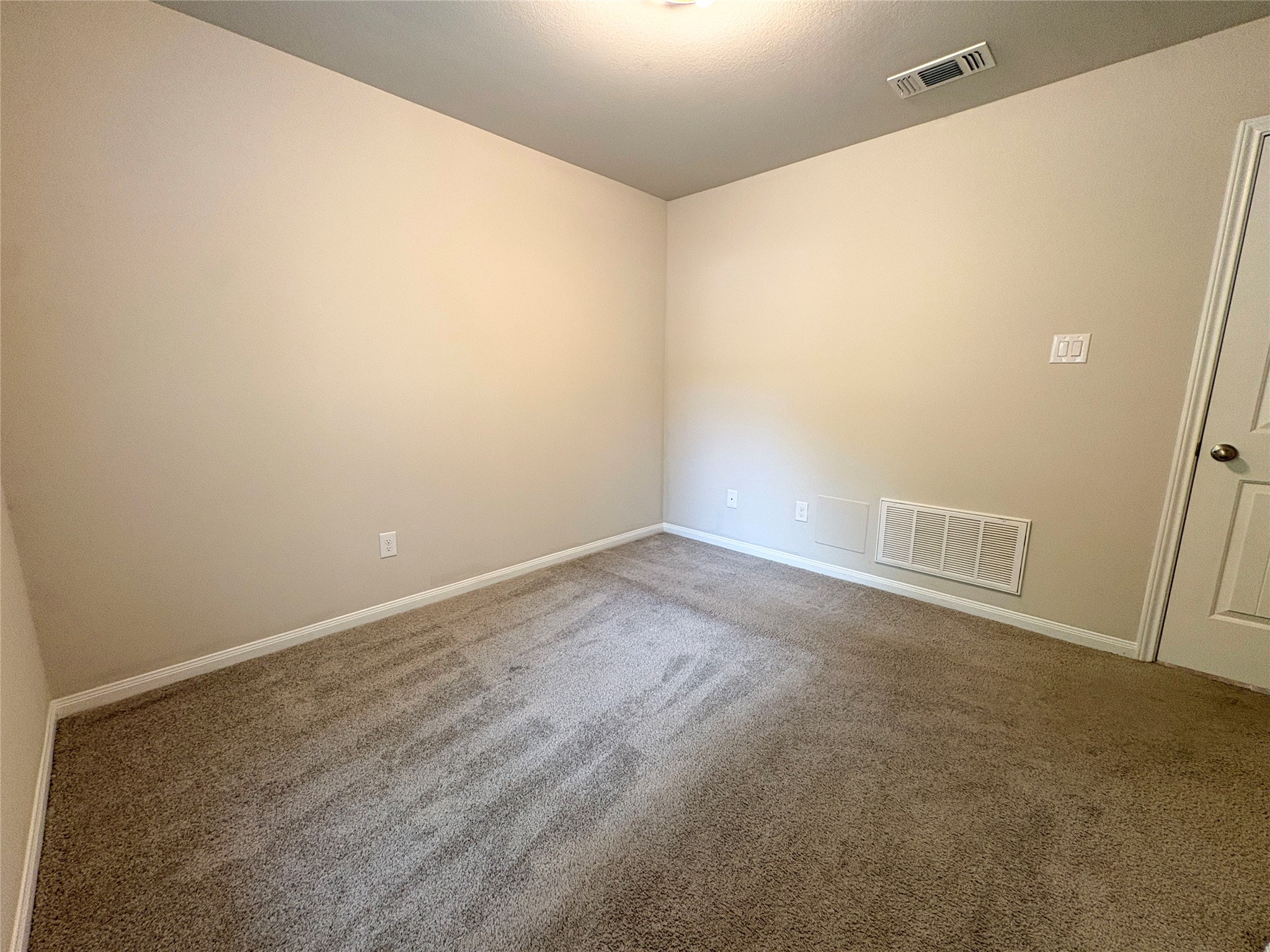 3216 Moore Avenue Property Photo 8
