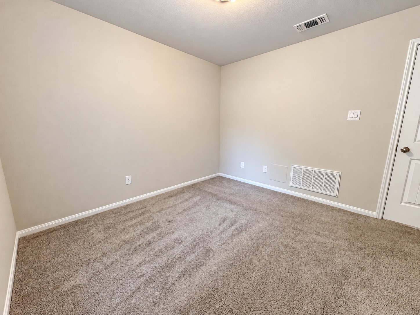 3216 Moore Avenue Property Photo 8