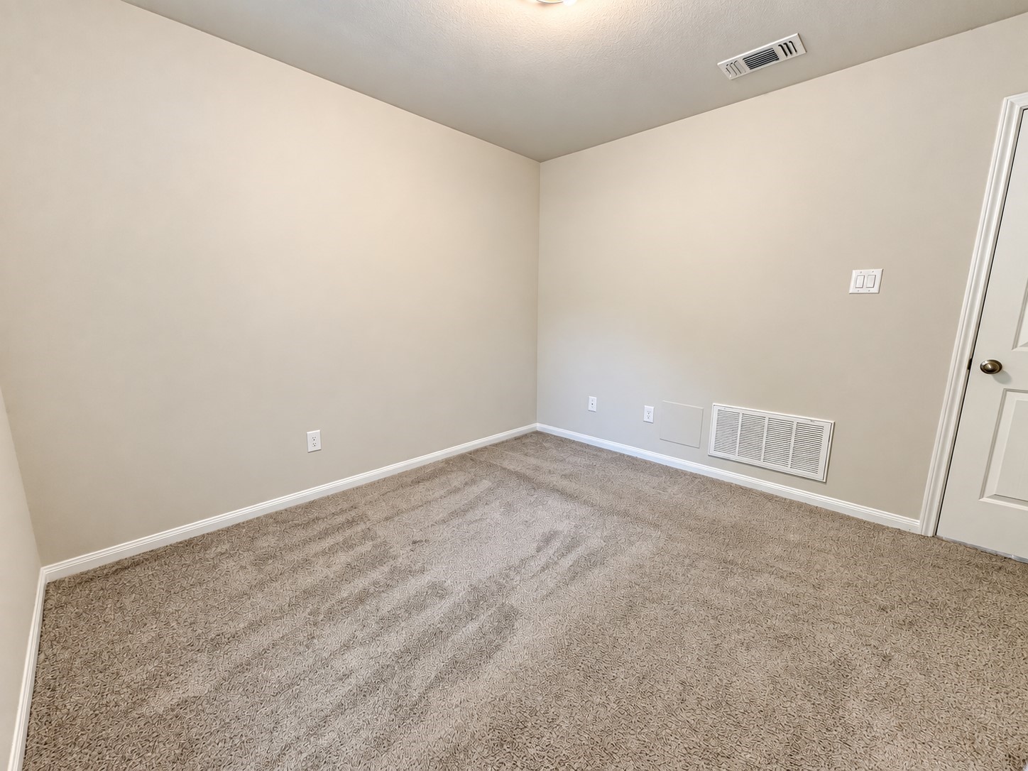 3216 Moore Avenue Property Photo 9