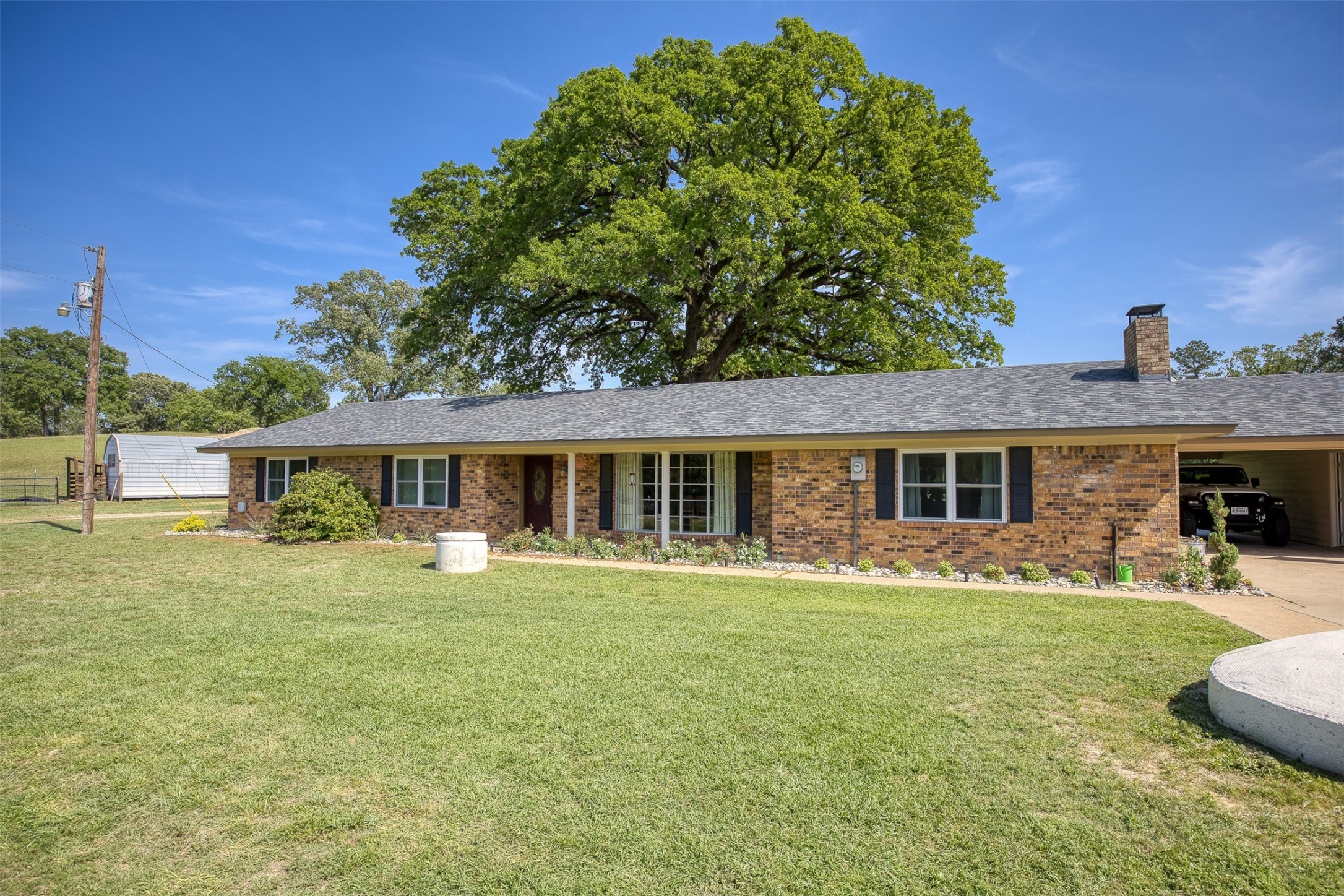 3662 Anderson County Rd 359 Property Photo 1
