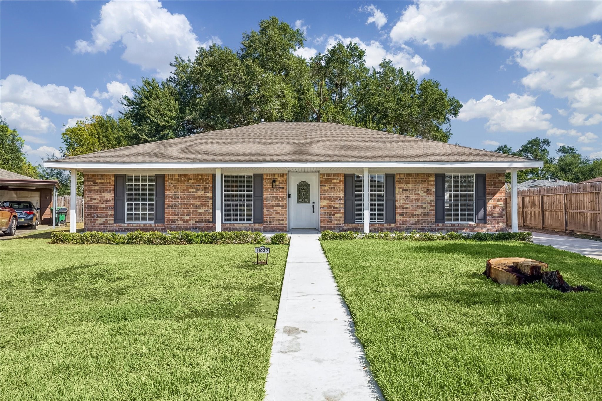 11027 Sagehill Drive Property Photo 1