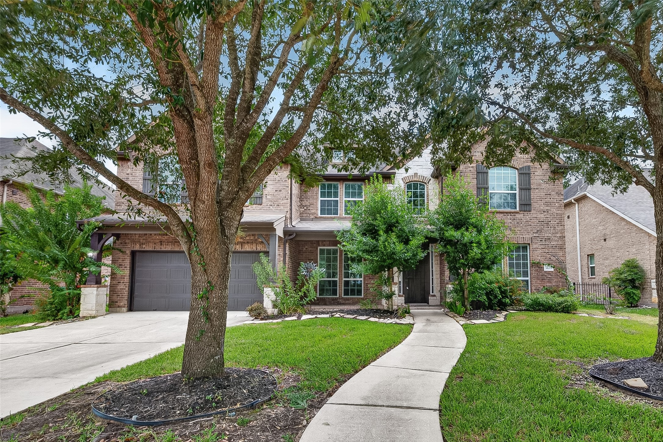 3615 Blushing Hollow Drive Property Photo 2