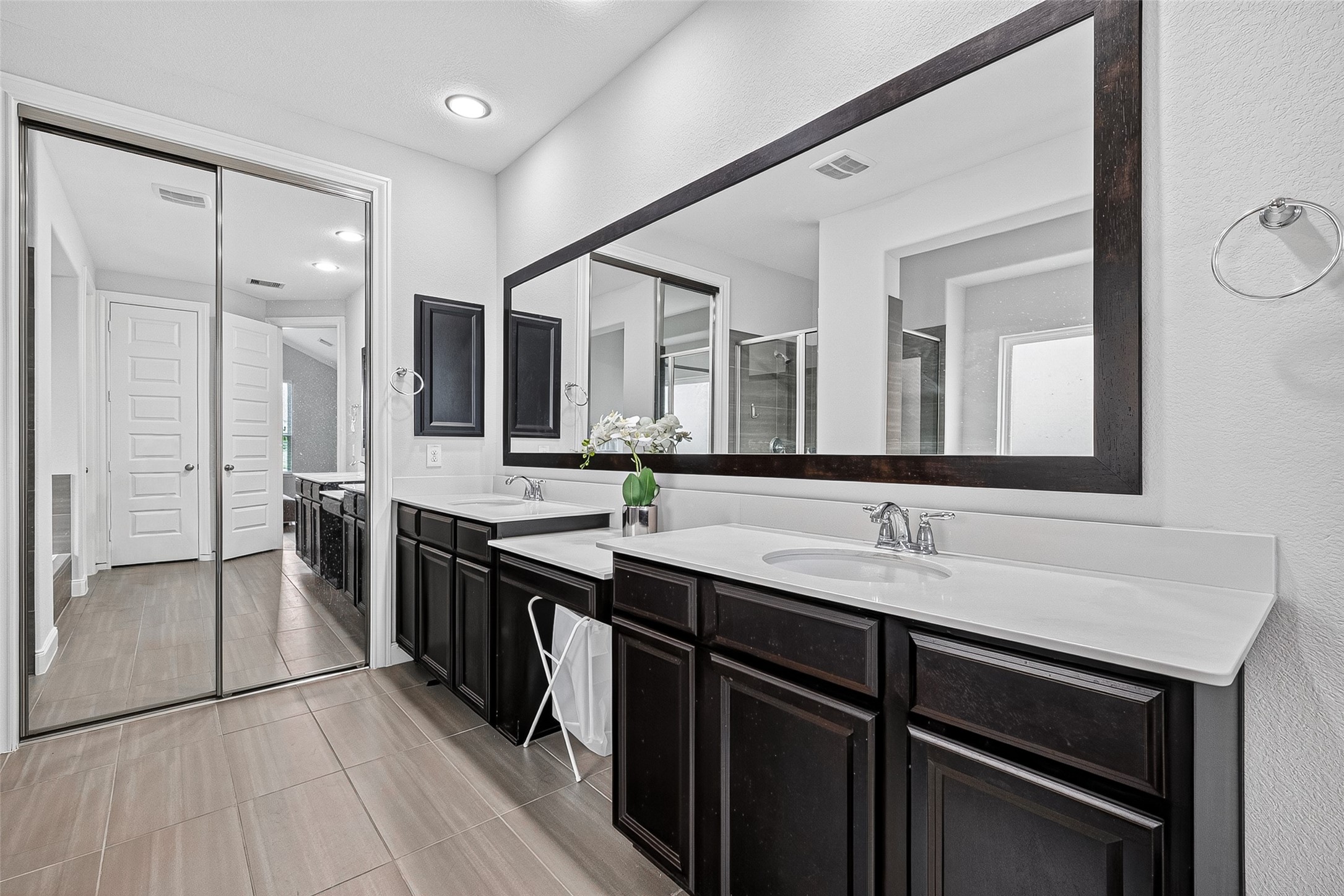 3615 Blushing Hollow Drive Property Photo 40