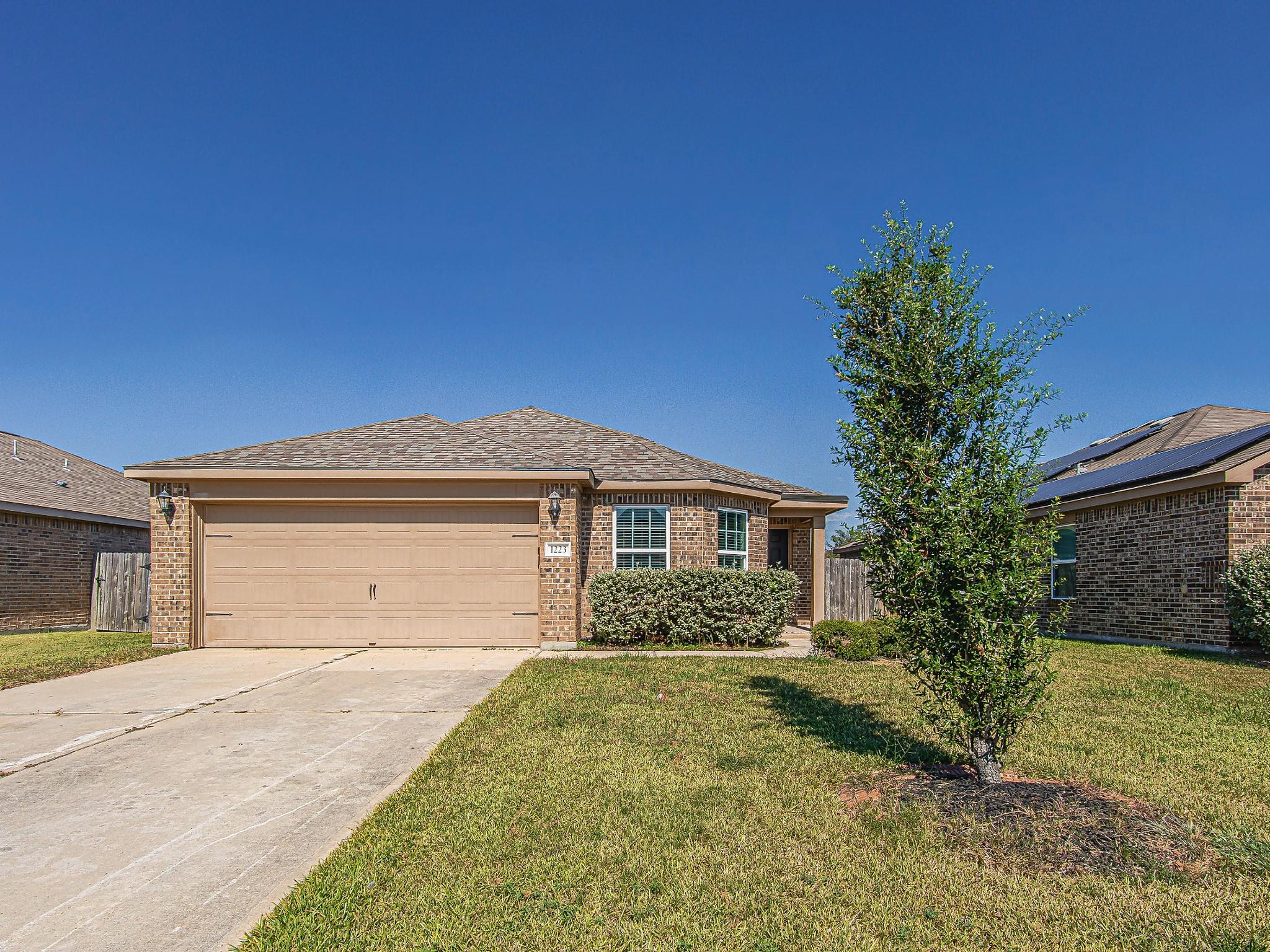 1223 Emerald Stone Drive, Rosharon TX 77583 Property Photo 1