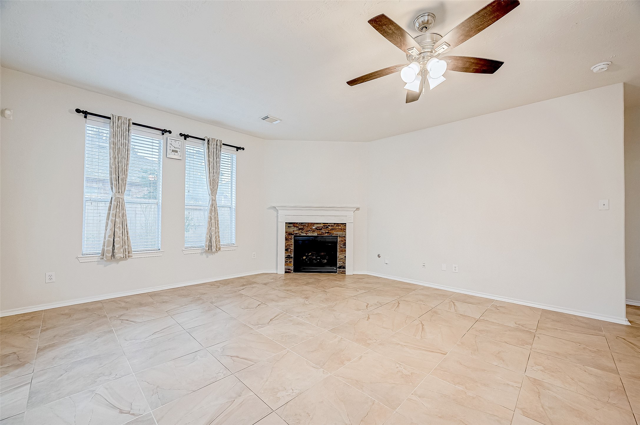 19806 Shore Meadows Lane Property Photo 10