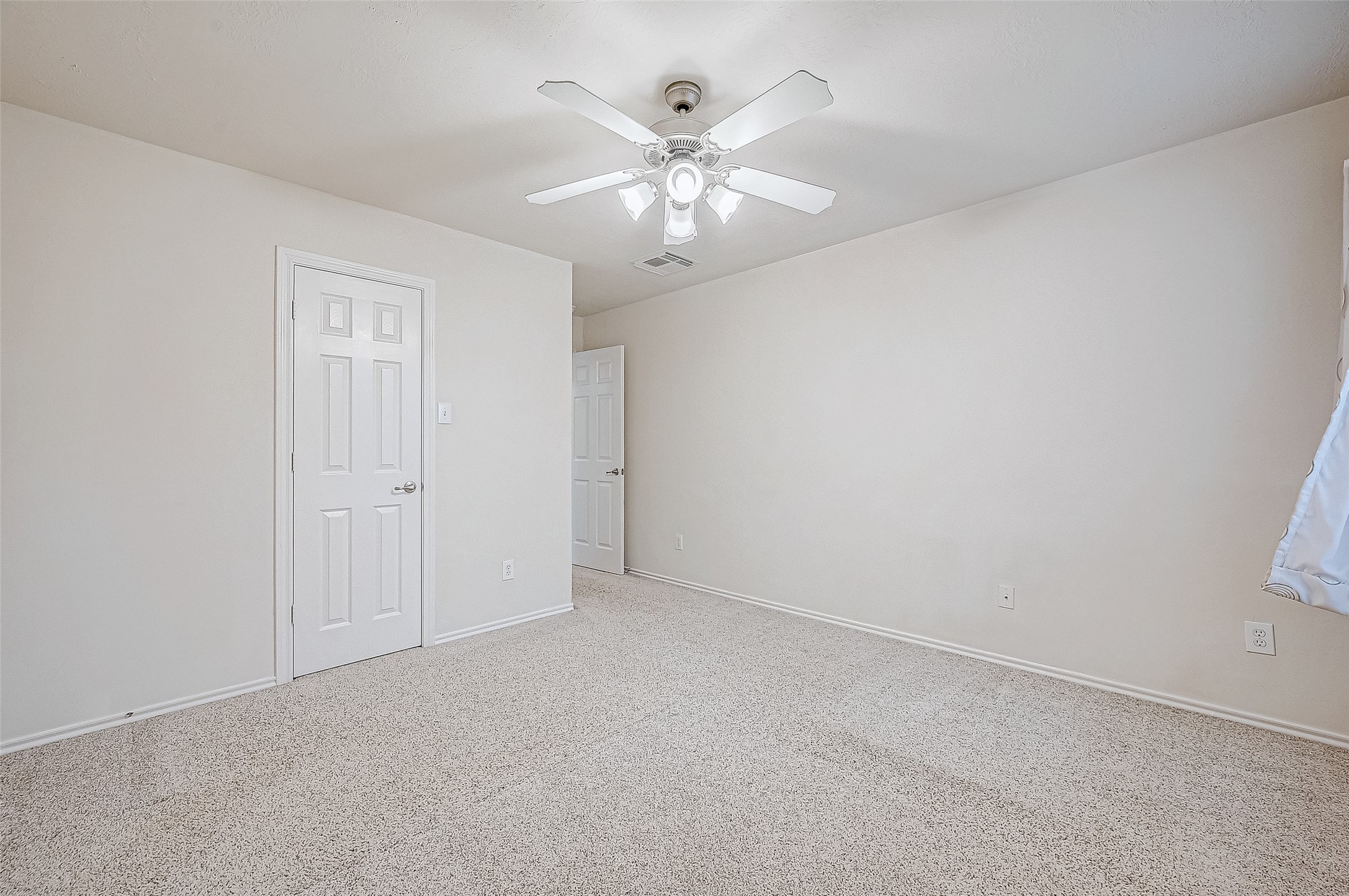 19806 Shore Meadows Lane Property Photo 32